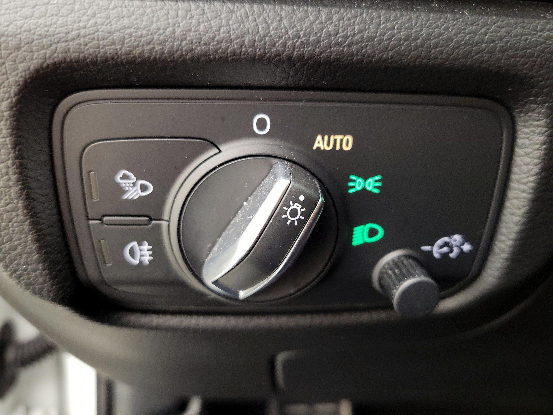 Thumbnail: 2018 Audi RS 3 - 13