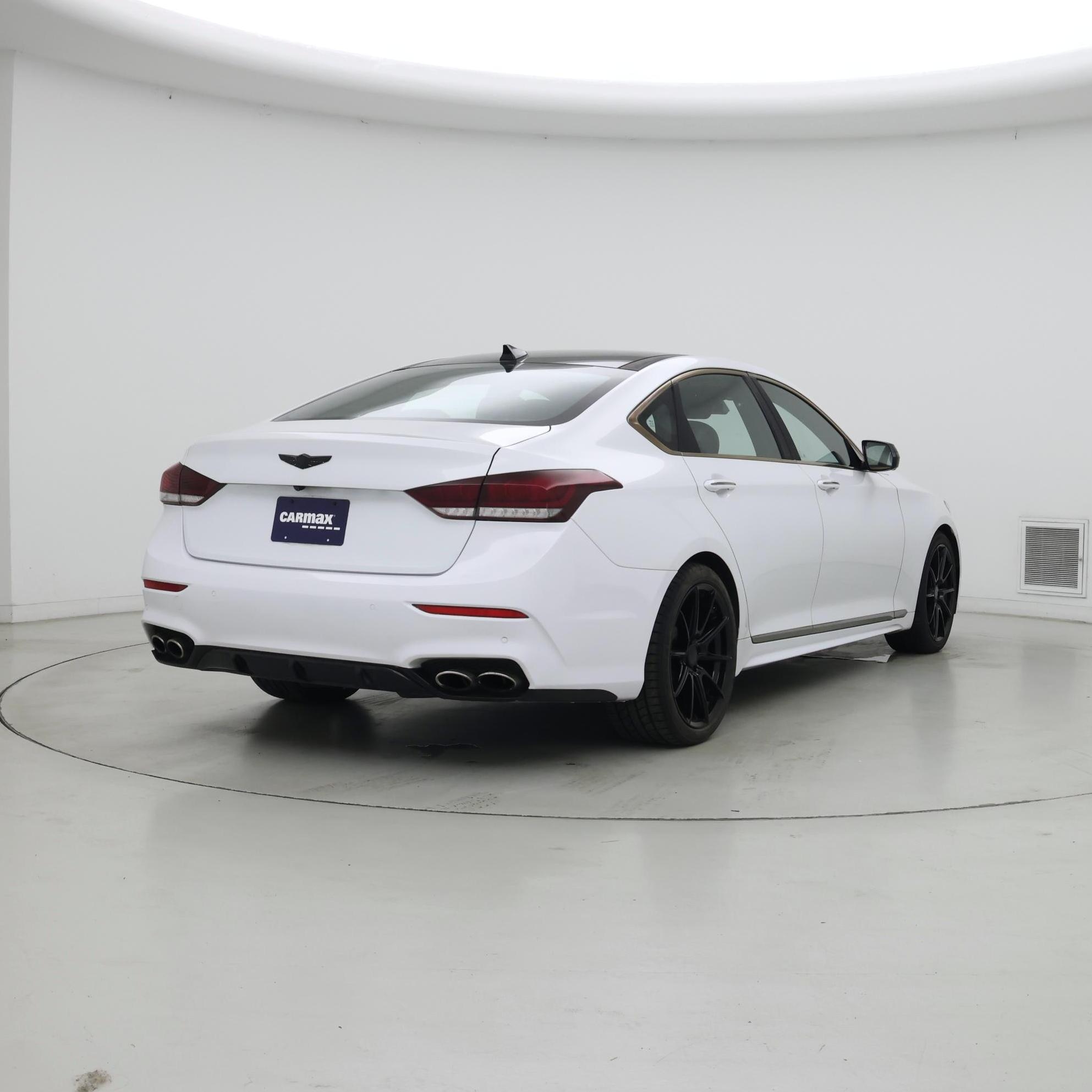Thumbnail: 2018 Genesis G80 - 8