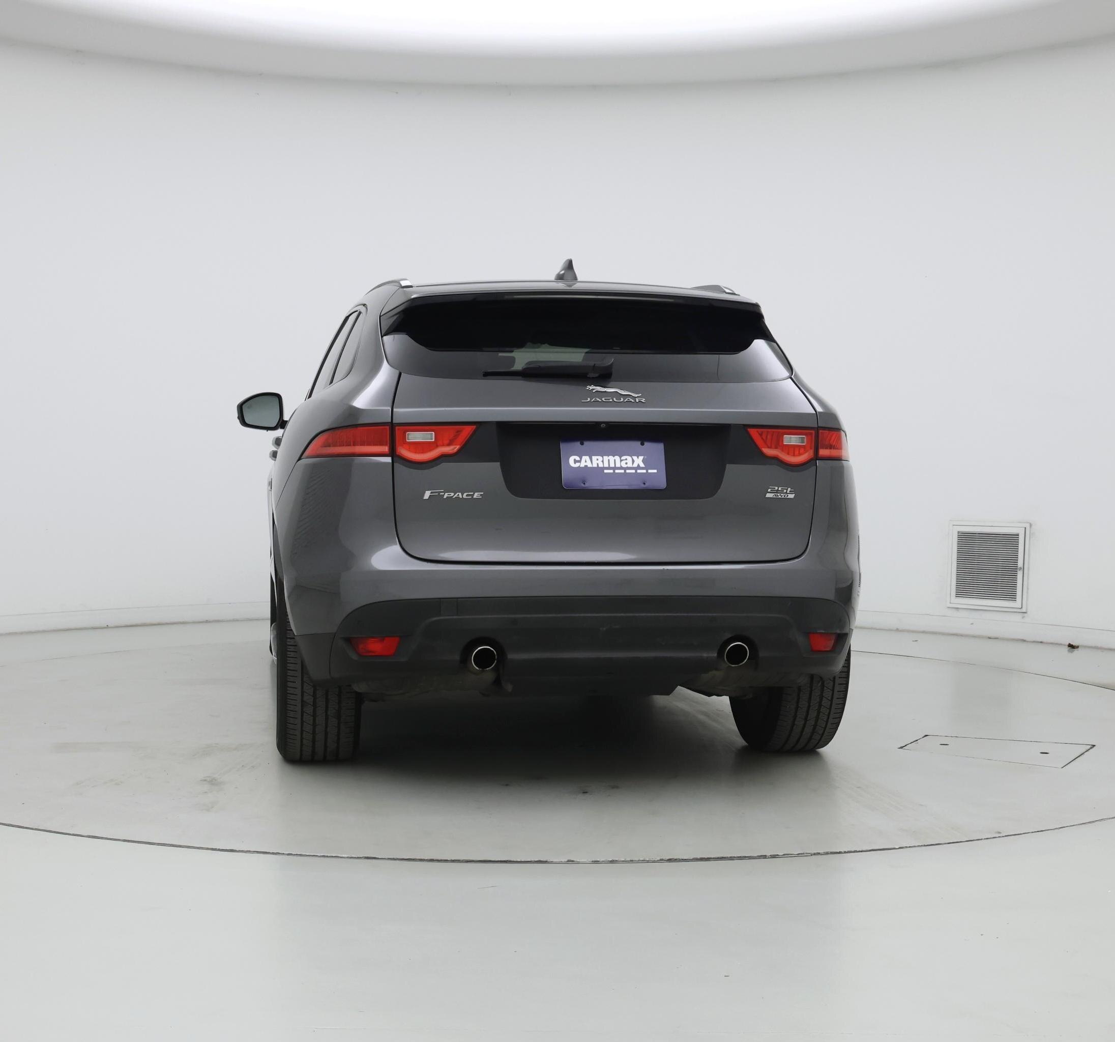 Thumbnail: 2019 Jaguar F-Pace - 6