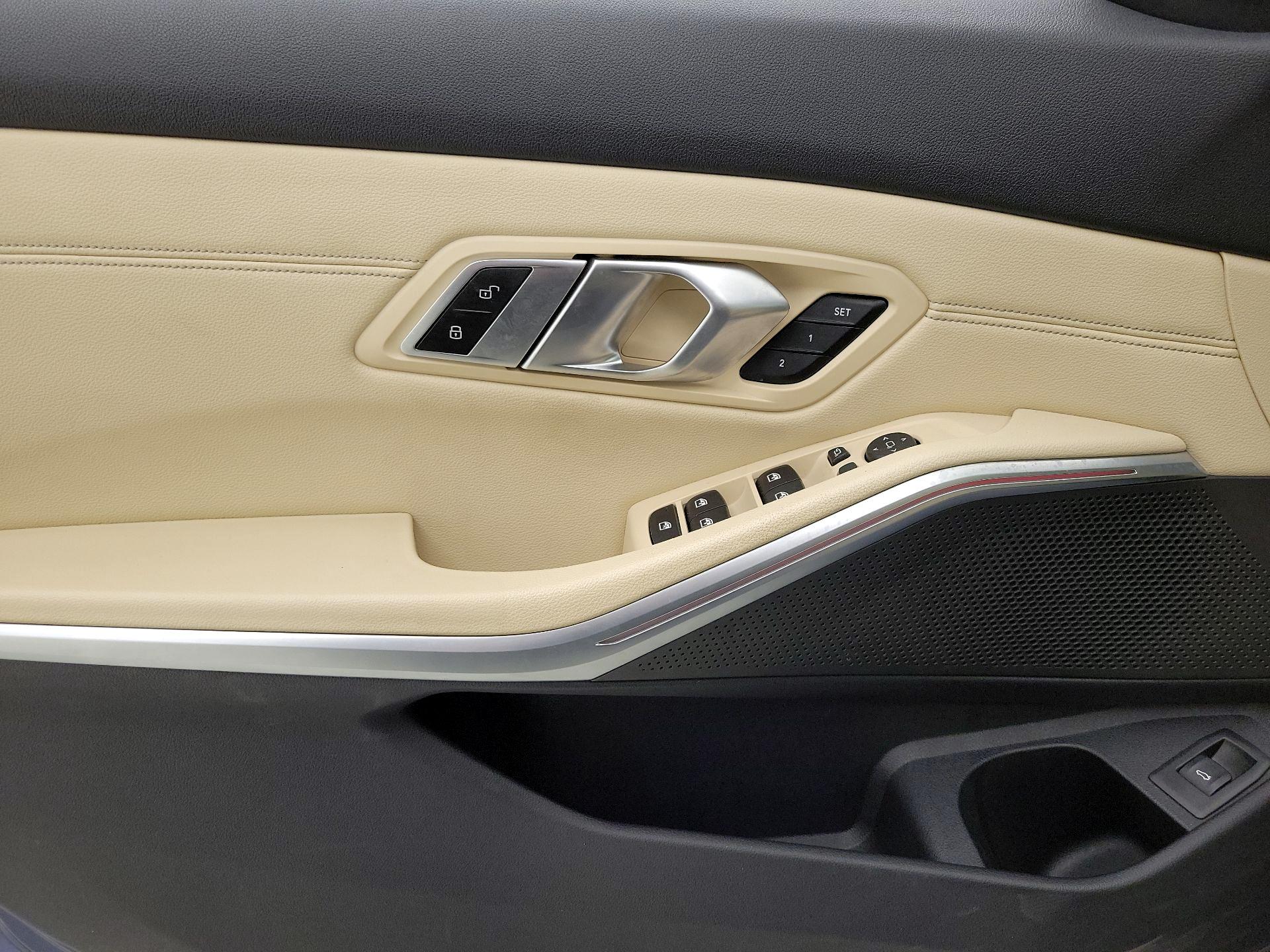 Thumbnail: 2019 BMW 3 Series - 12