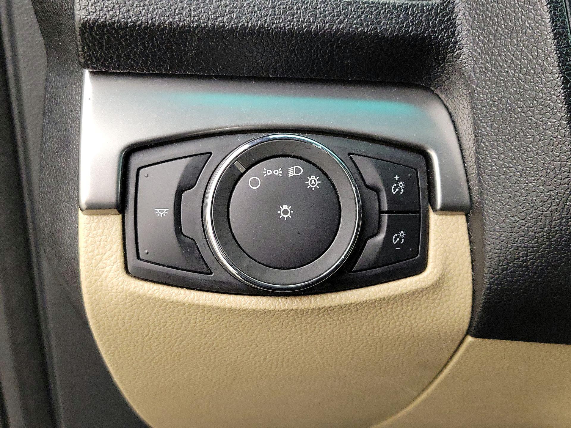 Thumbnail: 2017 Ford Explorer - 13