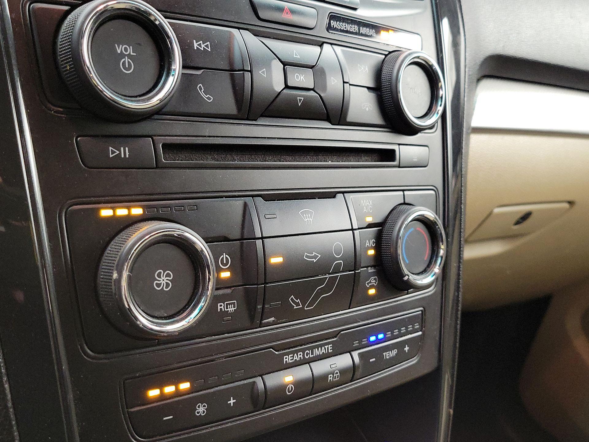 Thumbnail: 2017 Ford Explorer - 16