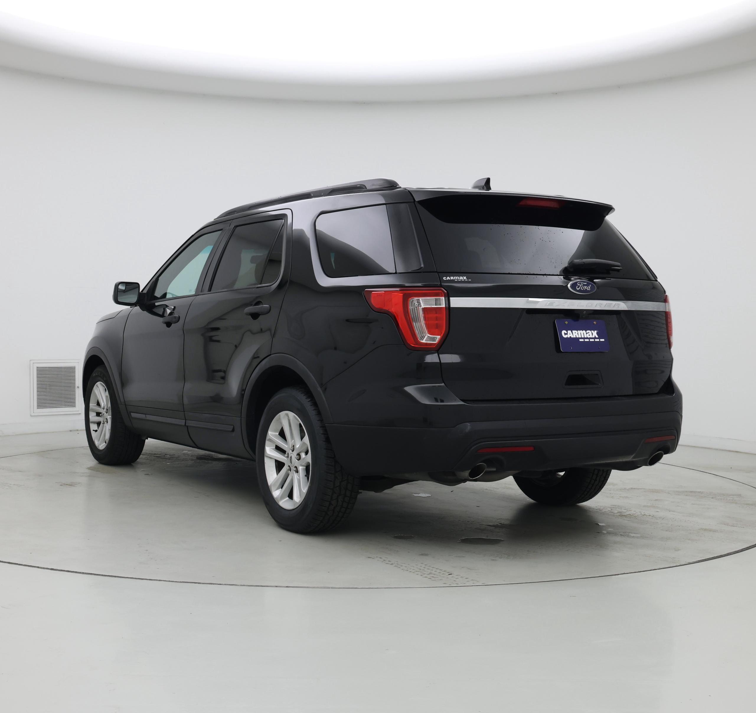 Thumbnail: 2017 Ford Explorer - 2