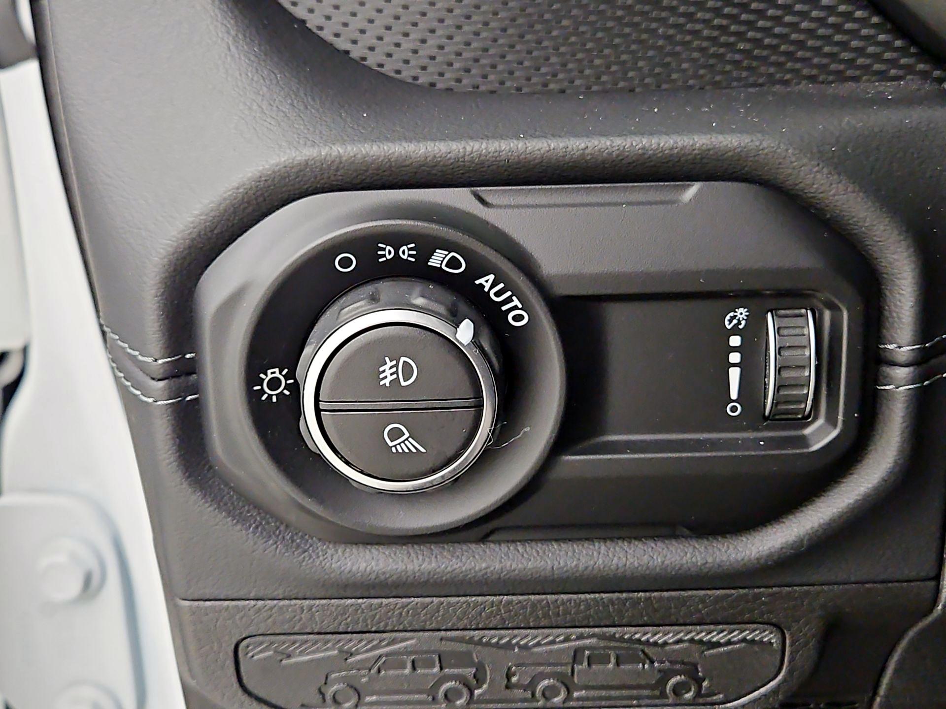 Thumbnail: 2024 Jeep Gladiator - 13