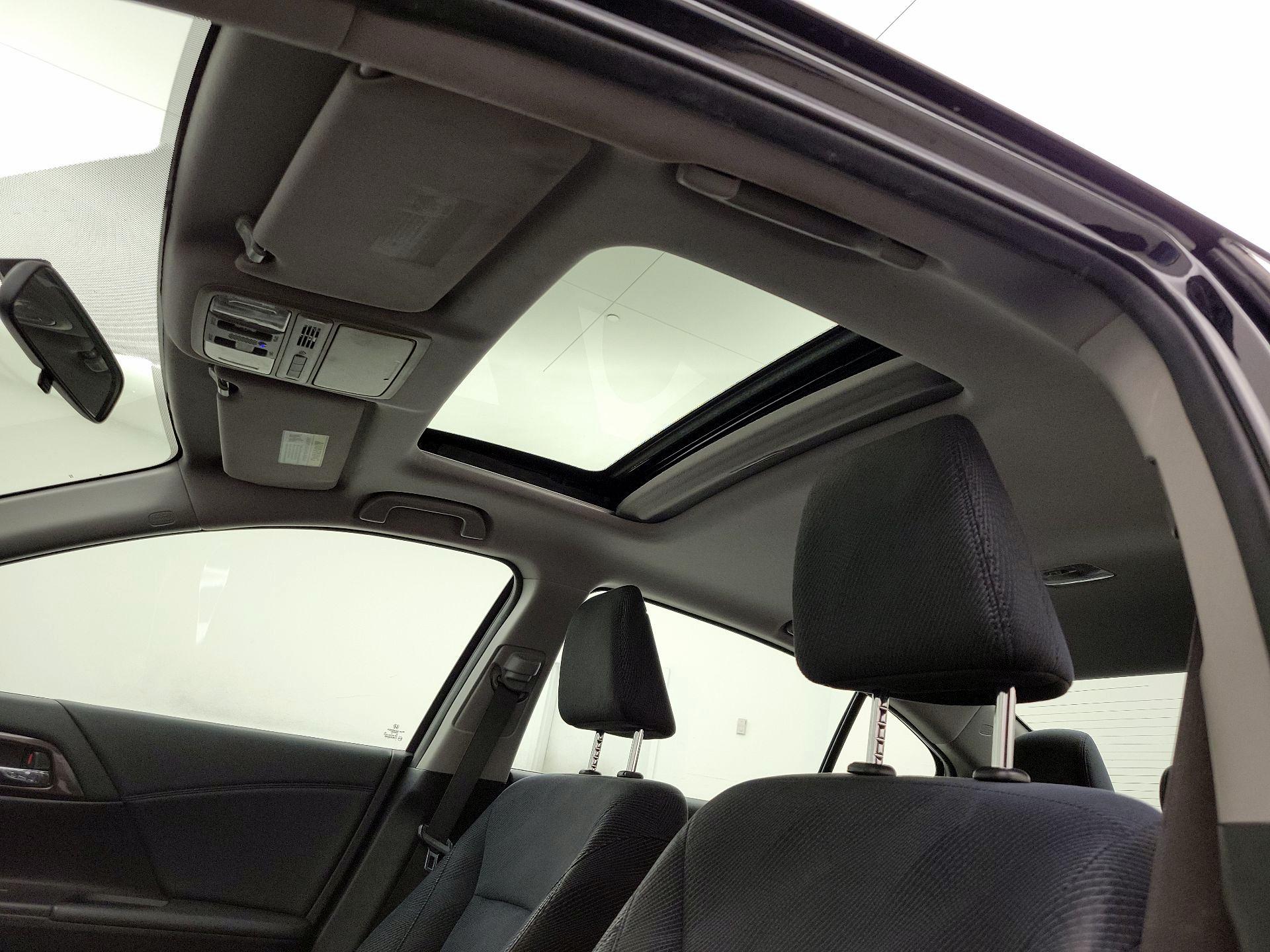 Thumbnail: 2016 Honda Accord - 19