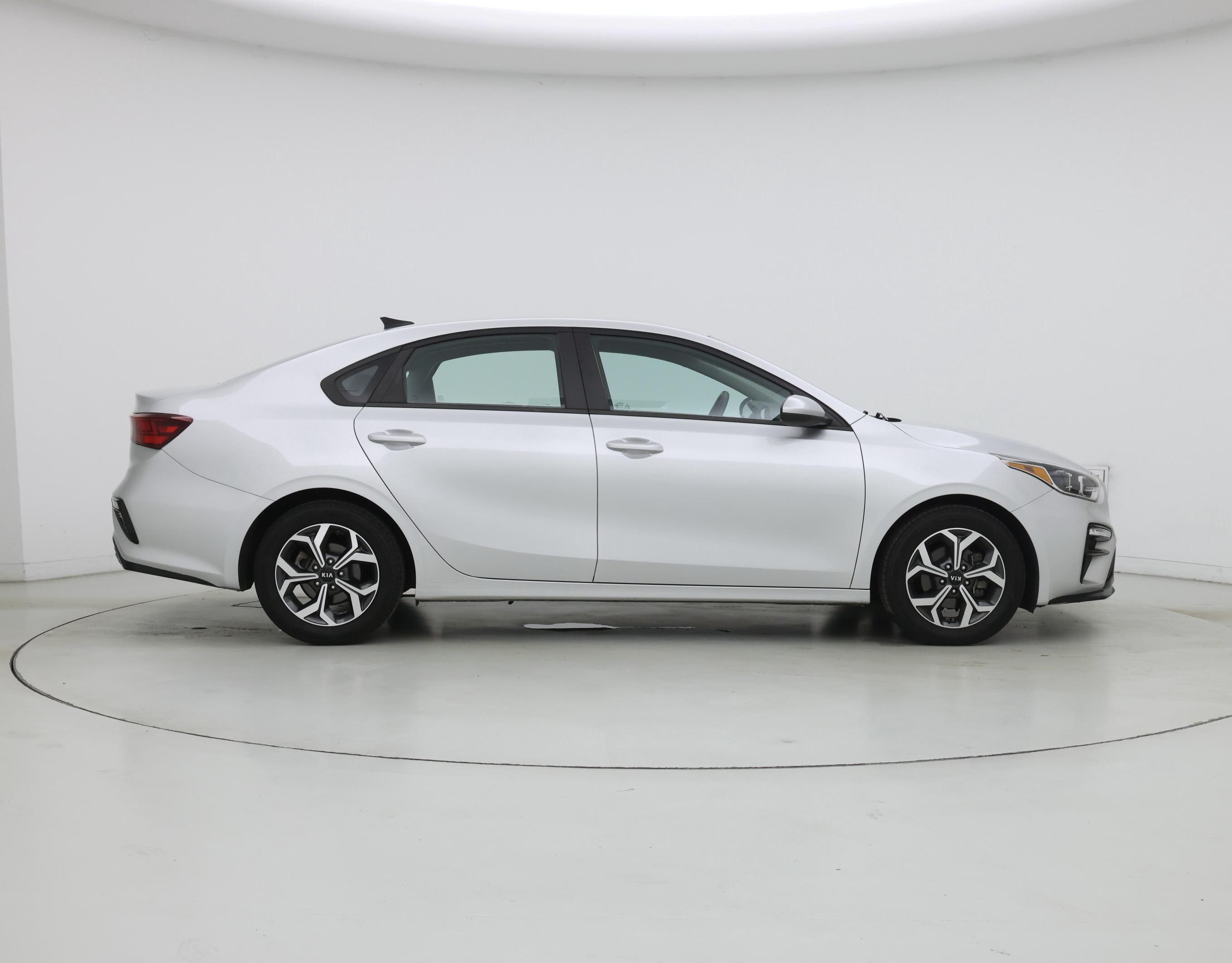 Thumbnail: 2021 Kia Forte - 7