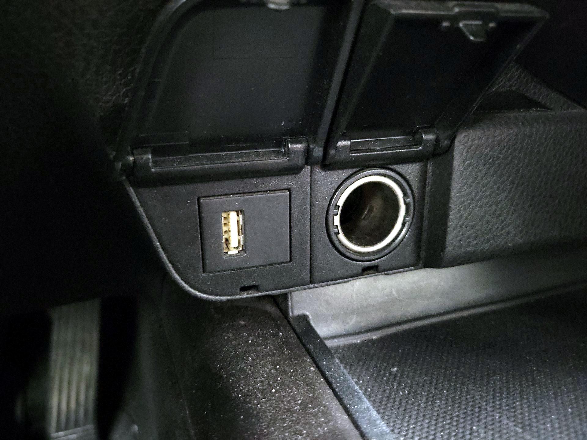 Thumbnail: 2022 Toyota Camry - 19