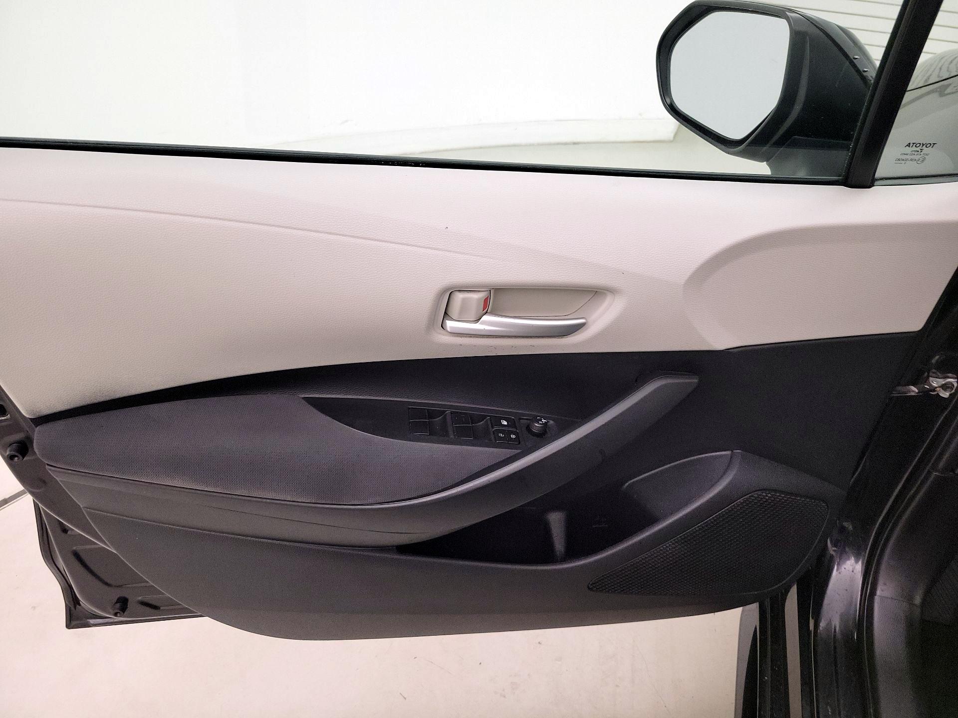 Thumbnail: 2021 Toyota Corolla - 12