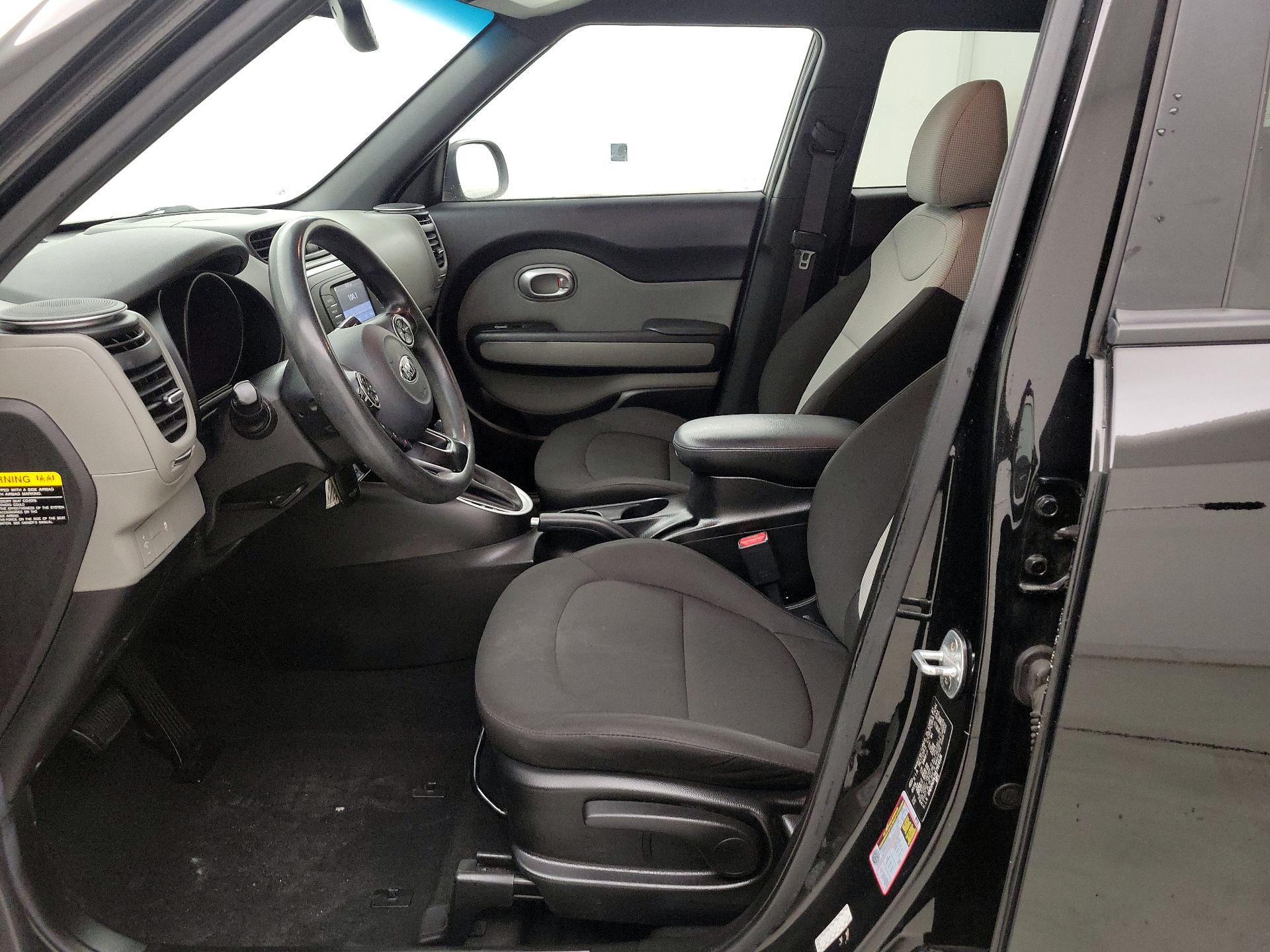 Thumbnail: 2019 Kia Soul - 11