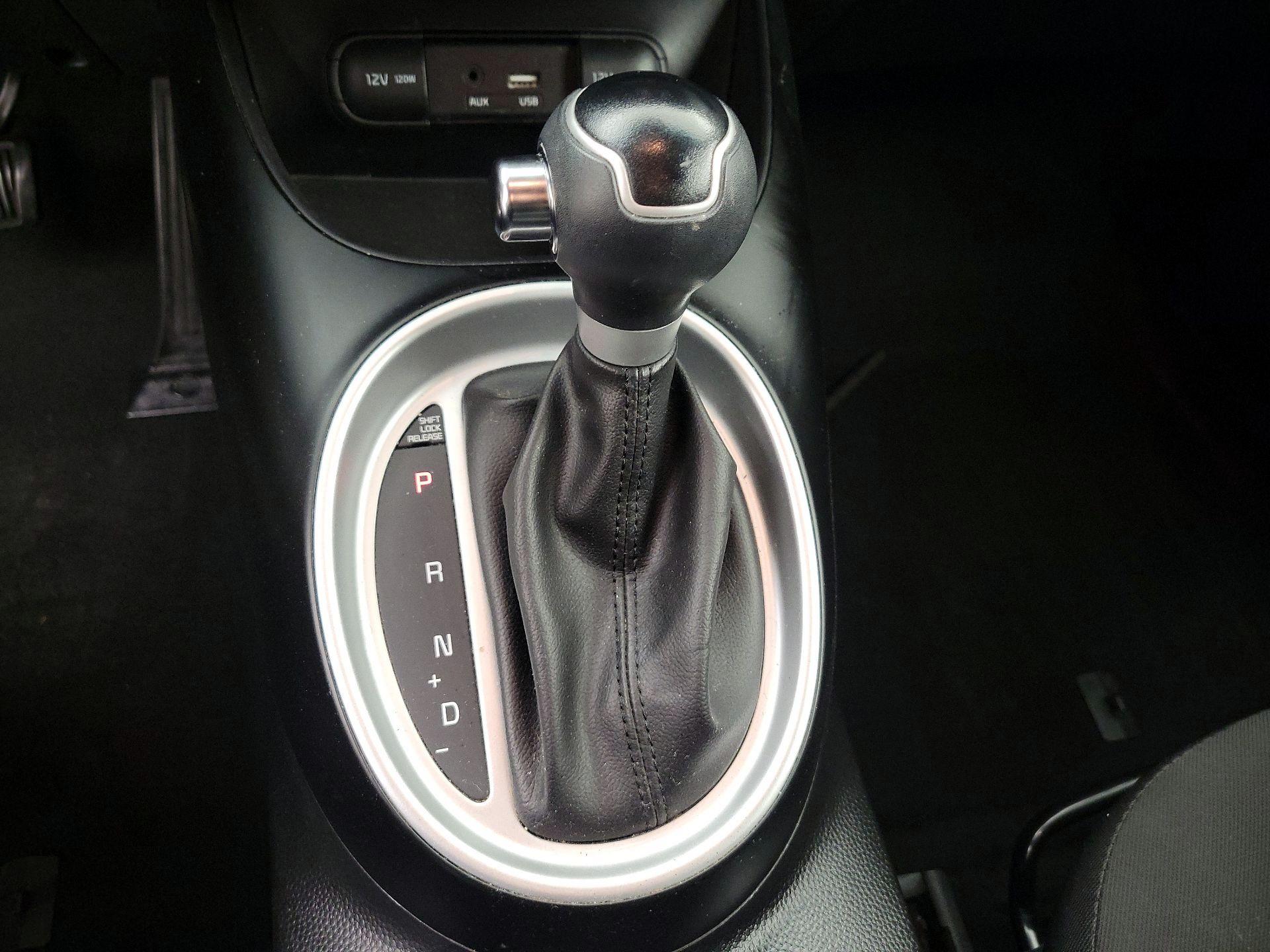 Thumbnail: 2019 Kia Soul - 17