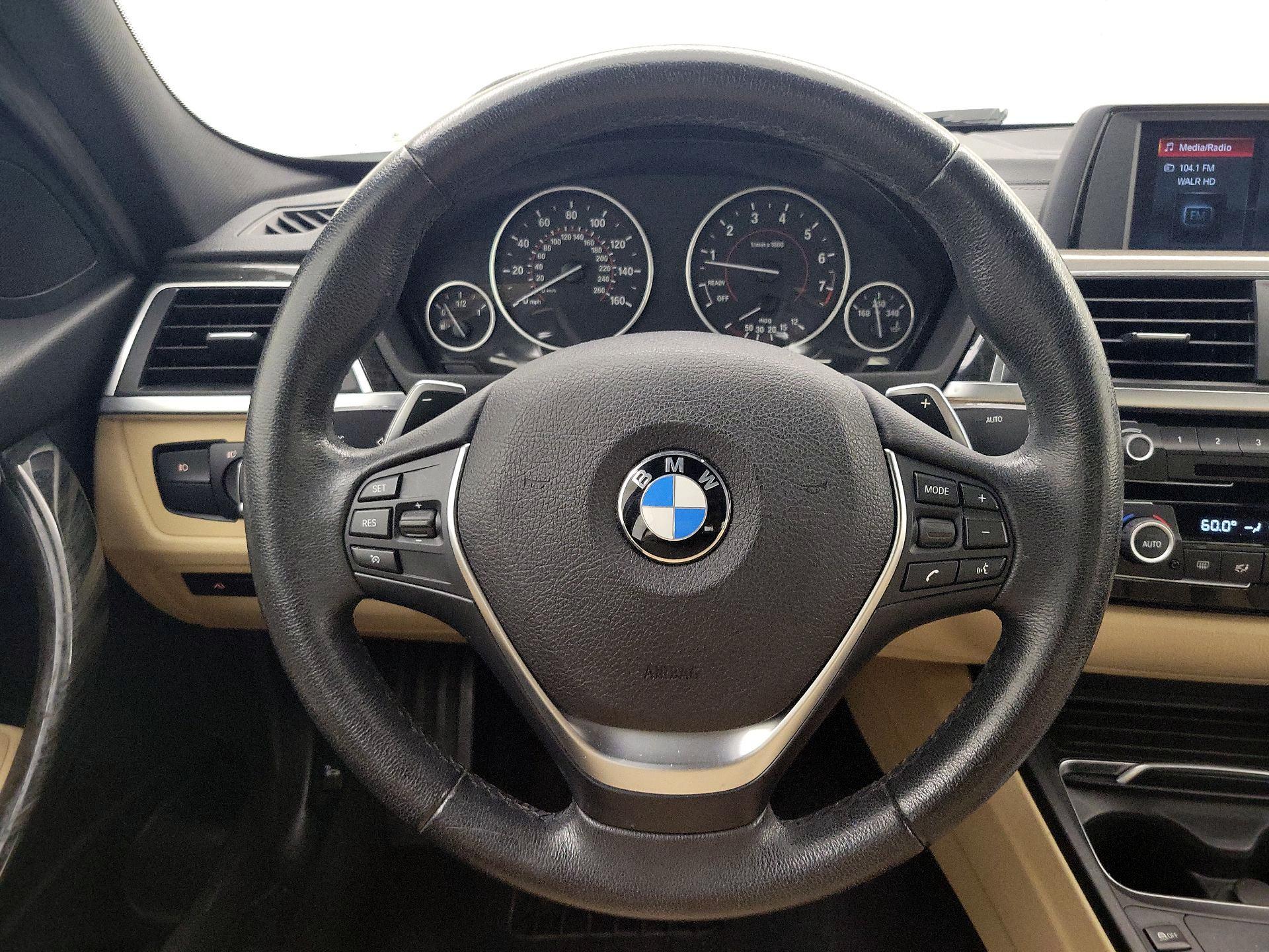 Thumbnail: 2018 BMW 3 Series - 10