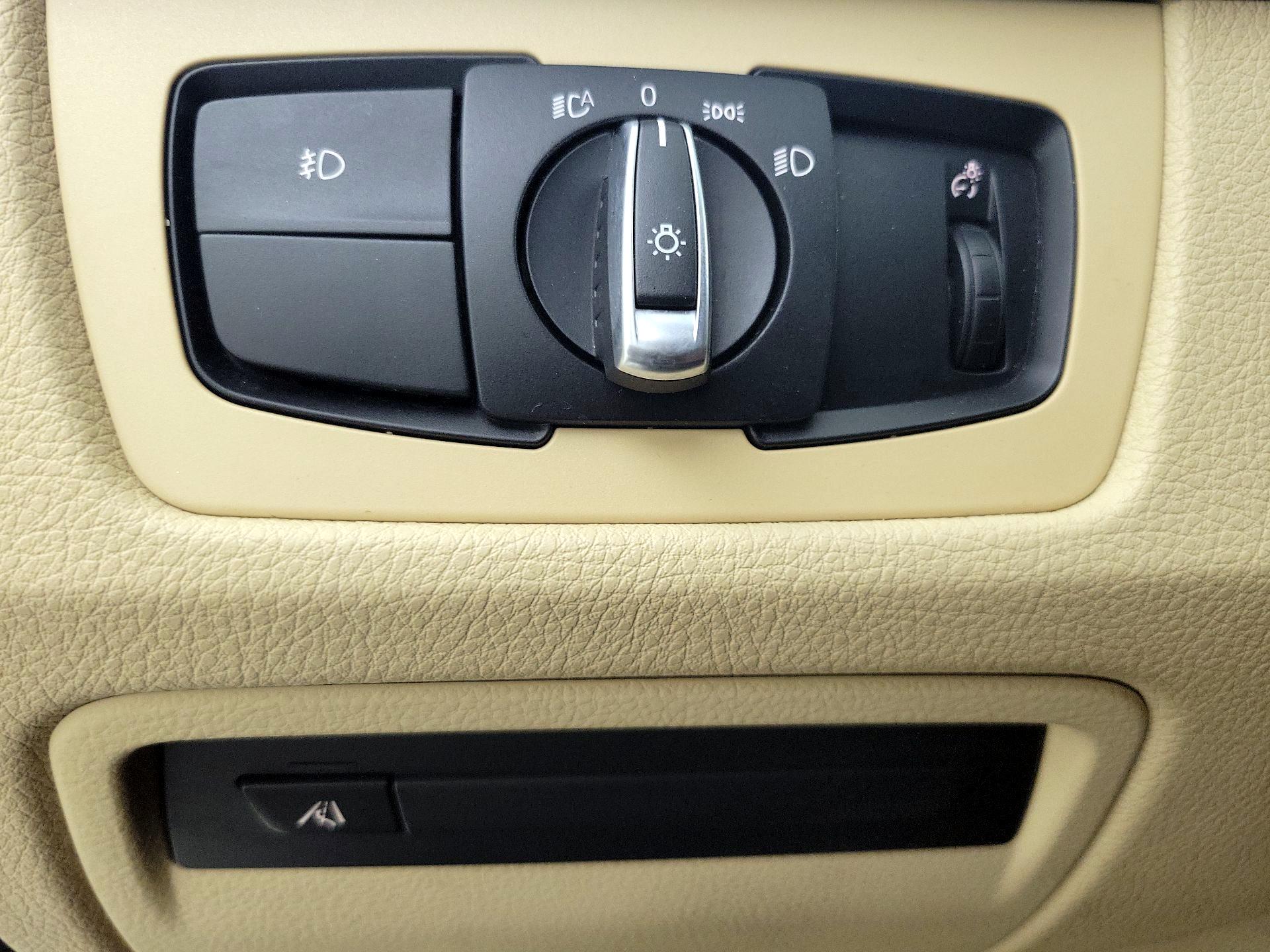 Thumbnail: 2018 BMW 3 Series - 13