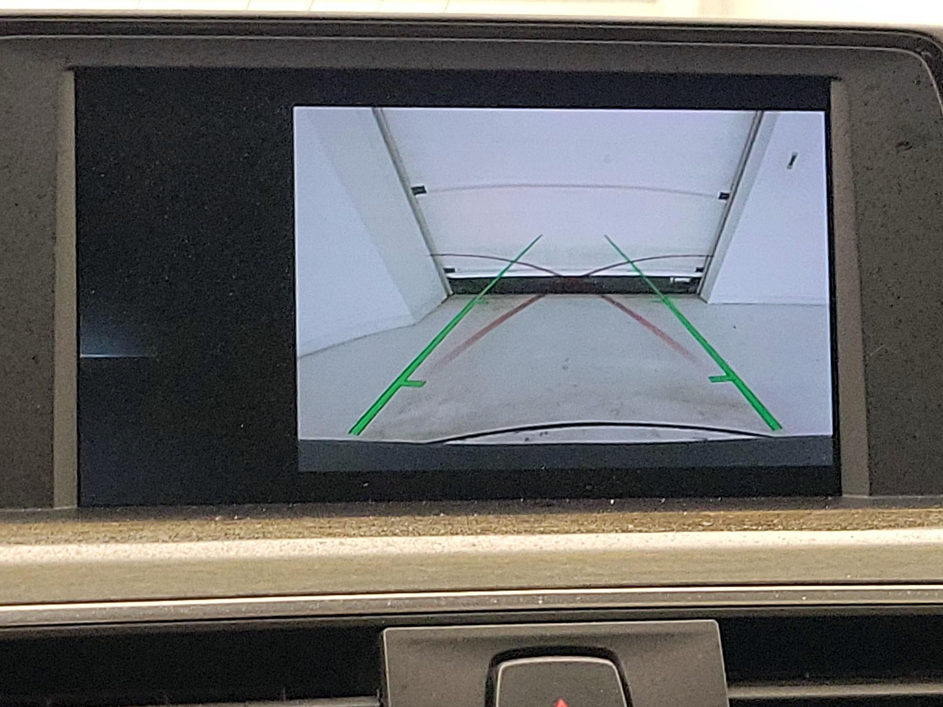 Thumbnail: 2018 BMW 3 Series - 14