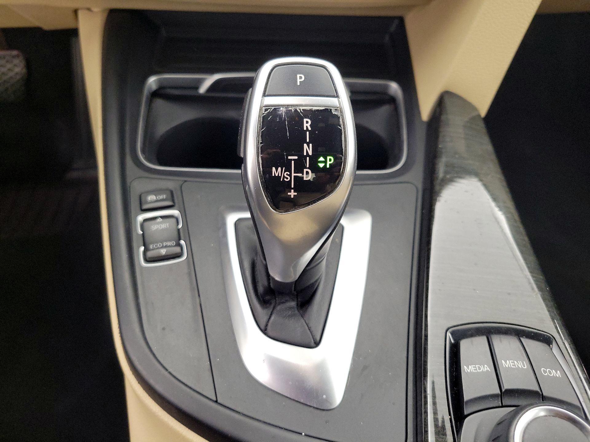 Thumbnail: 2018 BMW 3 Series - 17