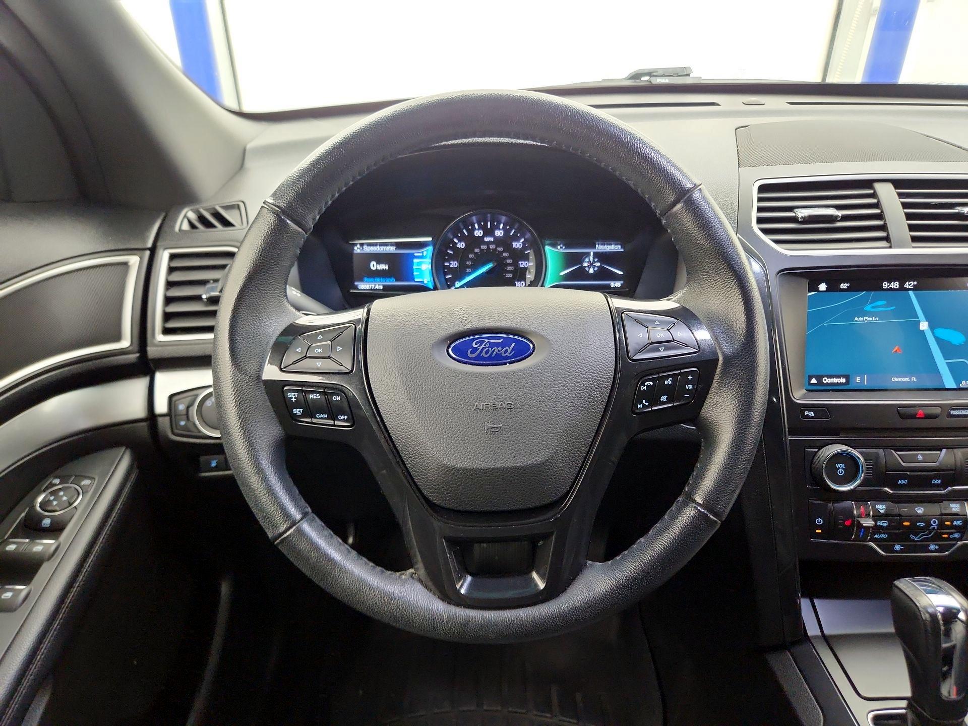 Thumbnail: 2017 Ford Explorer - 10