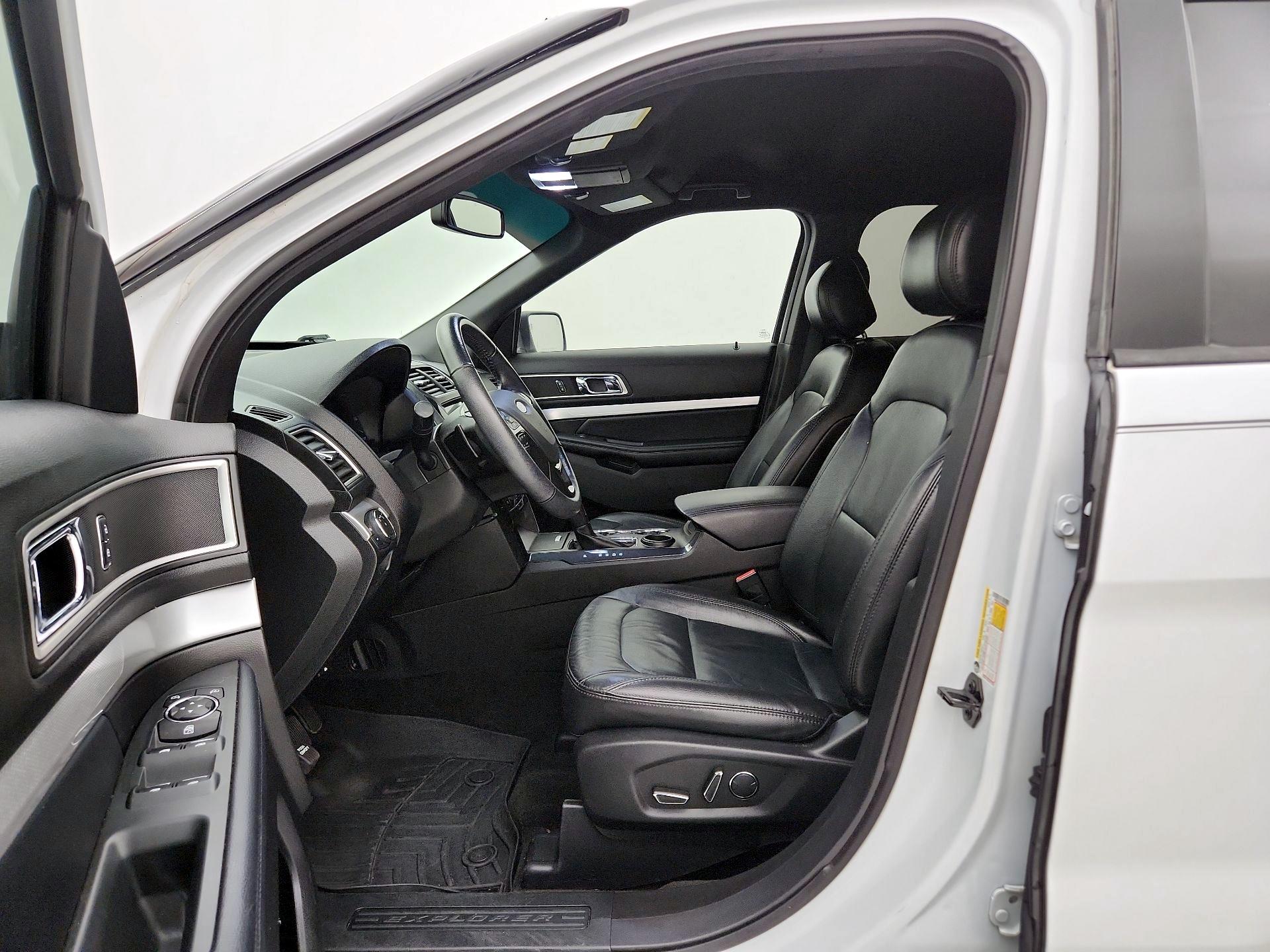 Thumbnail: 2017 Ford Explorer - 11