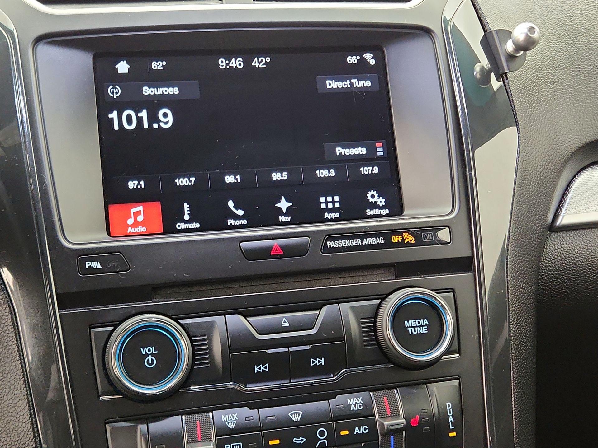 Thumbnail: 2017 Ford Explorer - 16