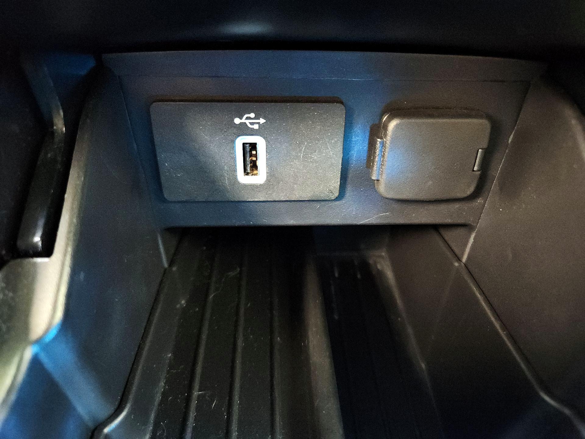 Thumbnail: 2017 Ford Explorer - 19