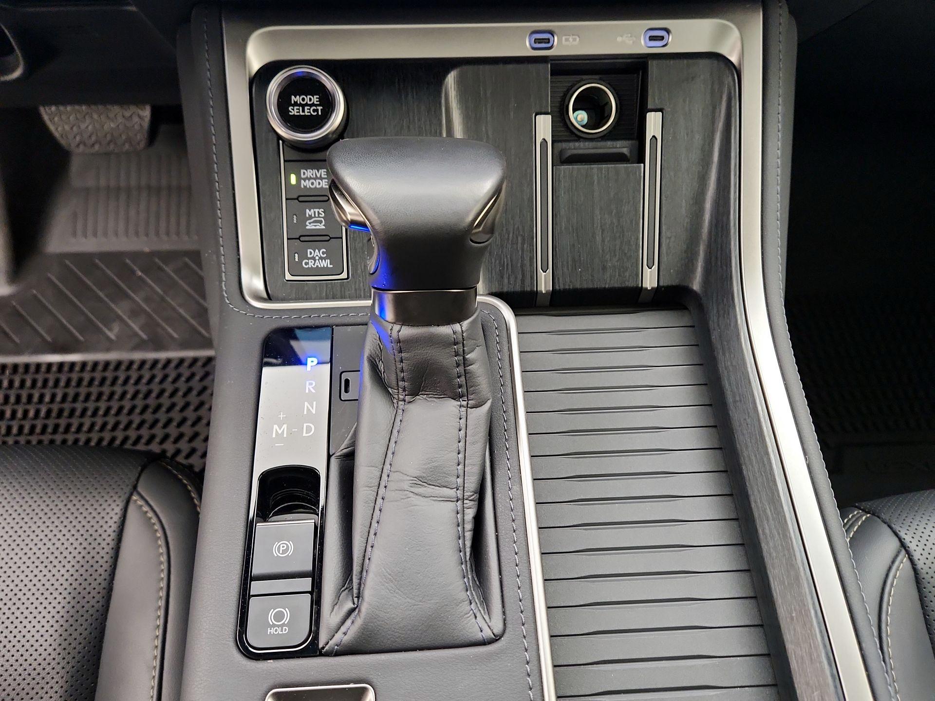 Thumbnail: 2025 Lexus GX - 18