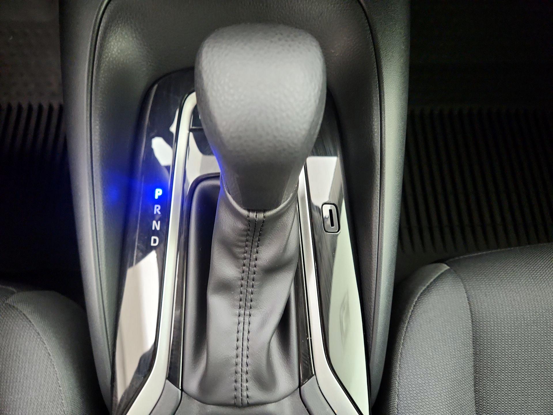 Thumbnail: 2025 Toyota Corolla - 18