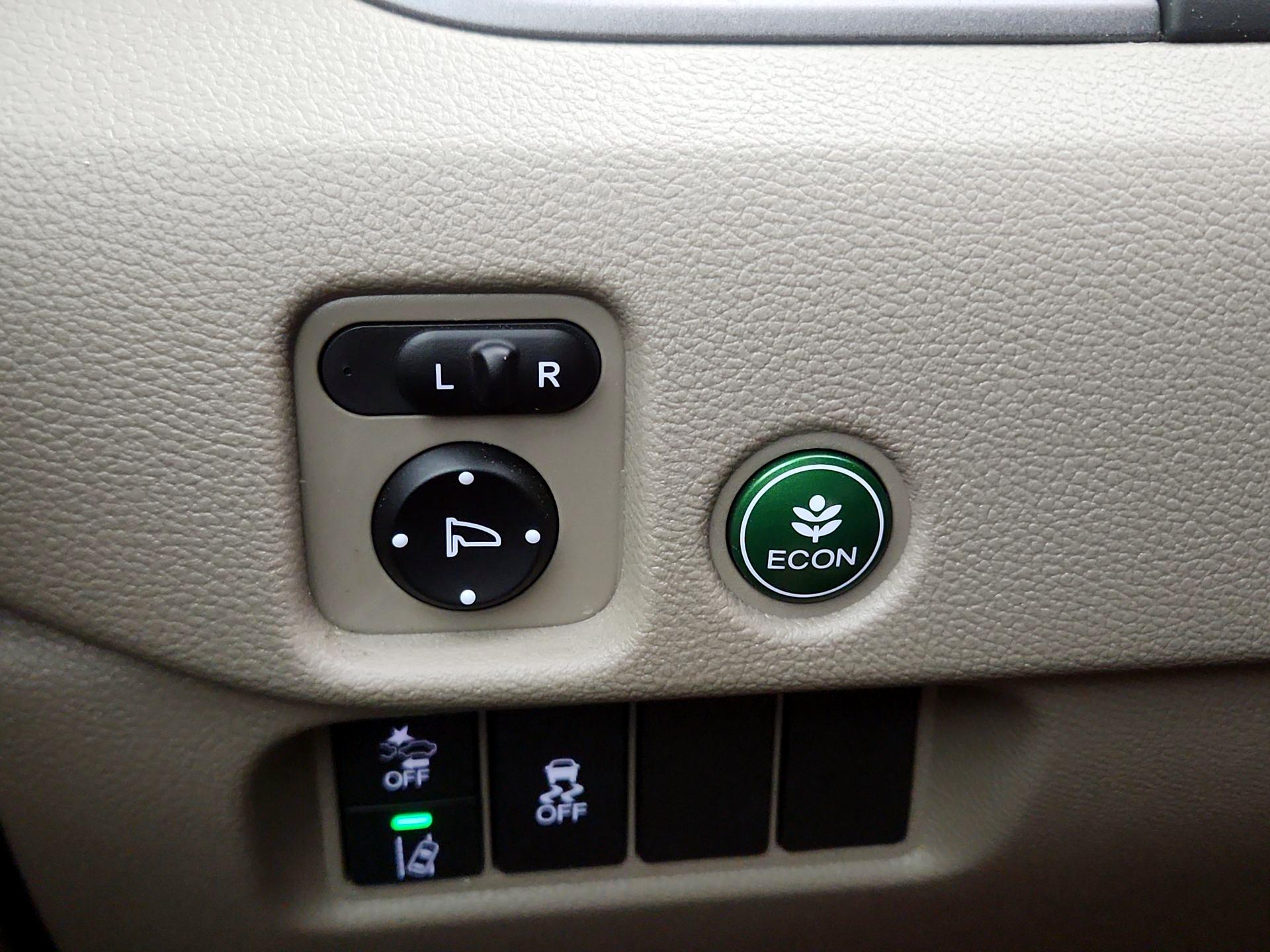 Thumbnail: 2019 Honda Pilot - 13