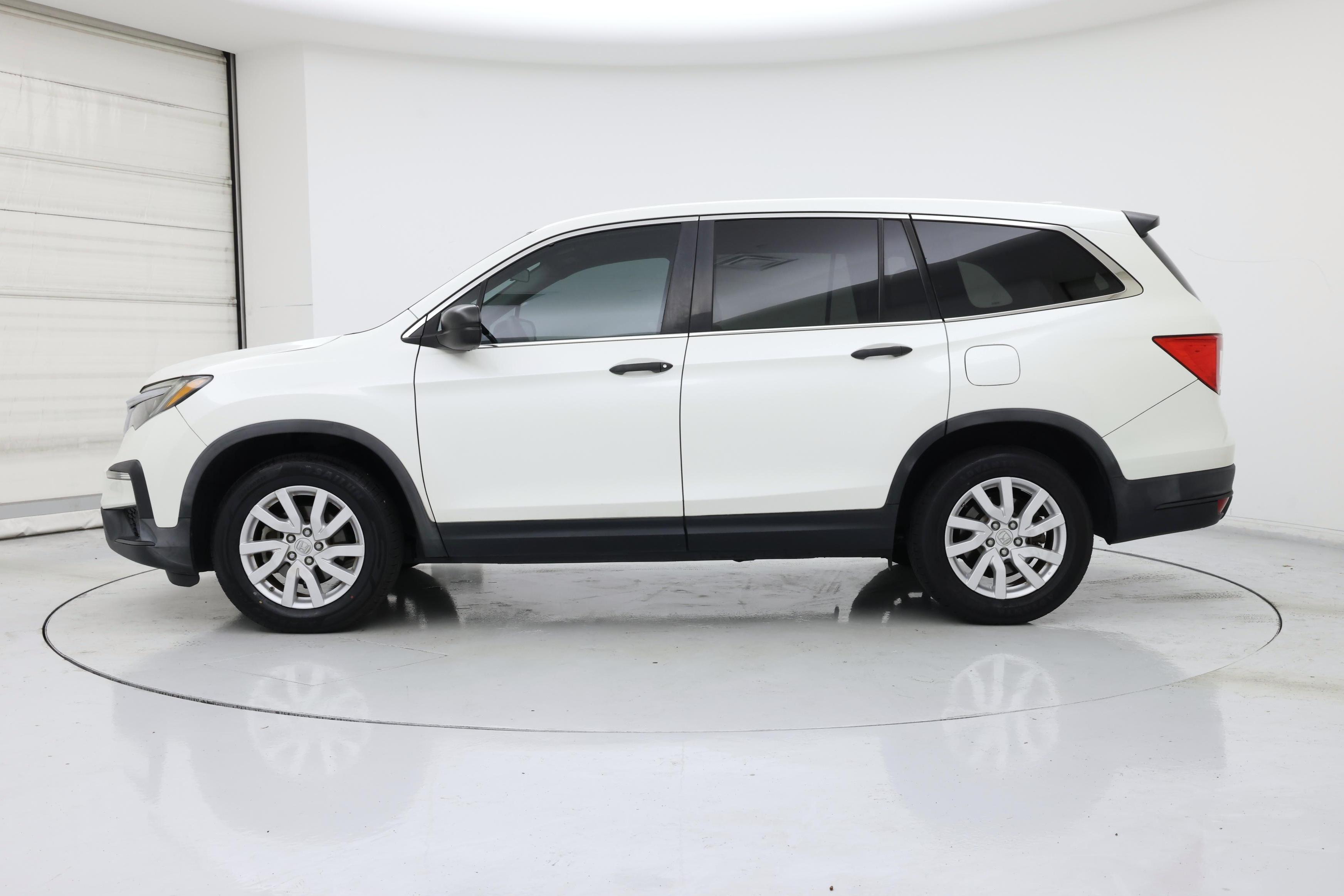 Thumbnail: 2019 Honda Pilot - 3