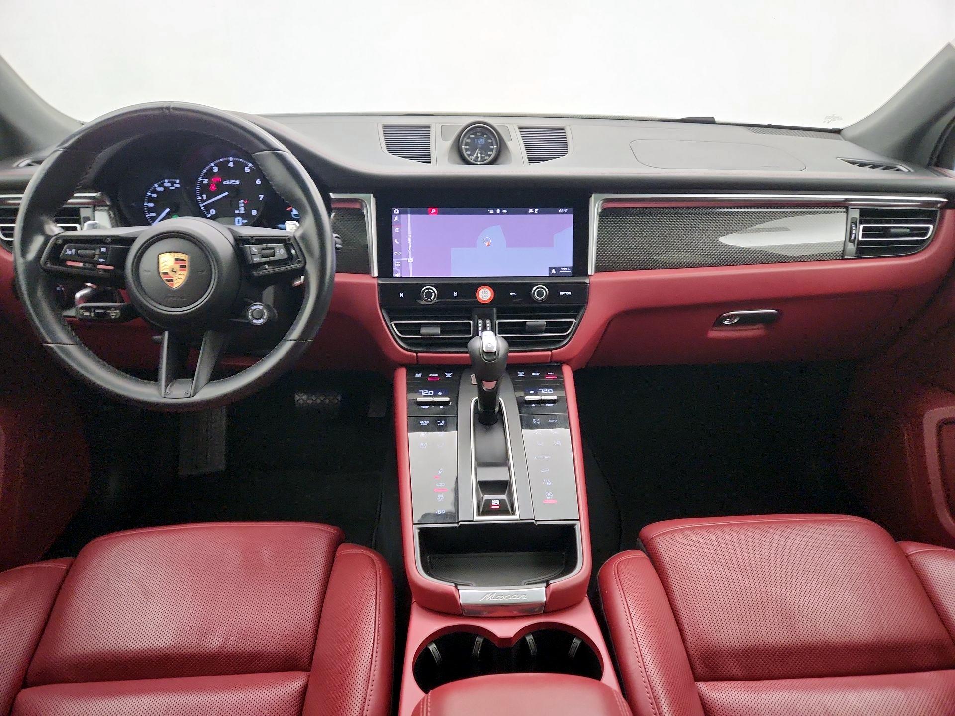 Thumbnail: 2023 Porsche Macan - 9