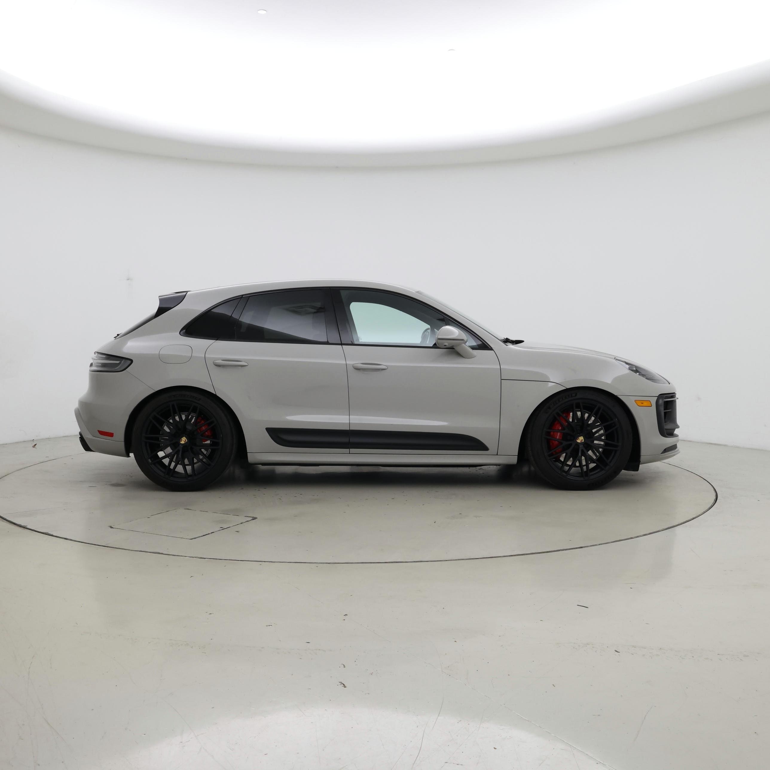 Thumbnail: 2023 Porsche Macan - 7