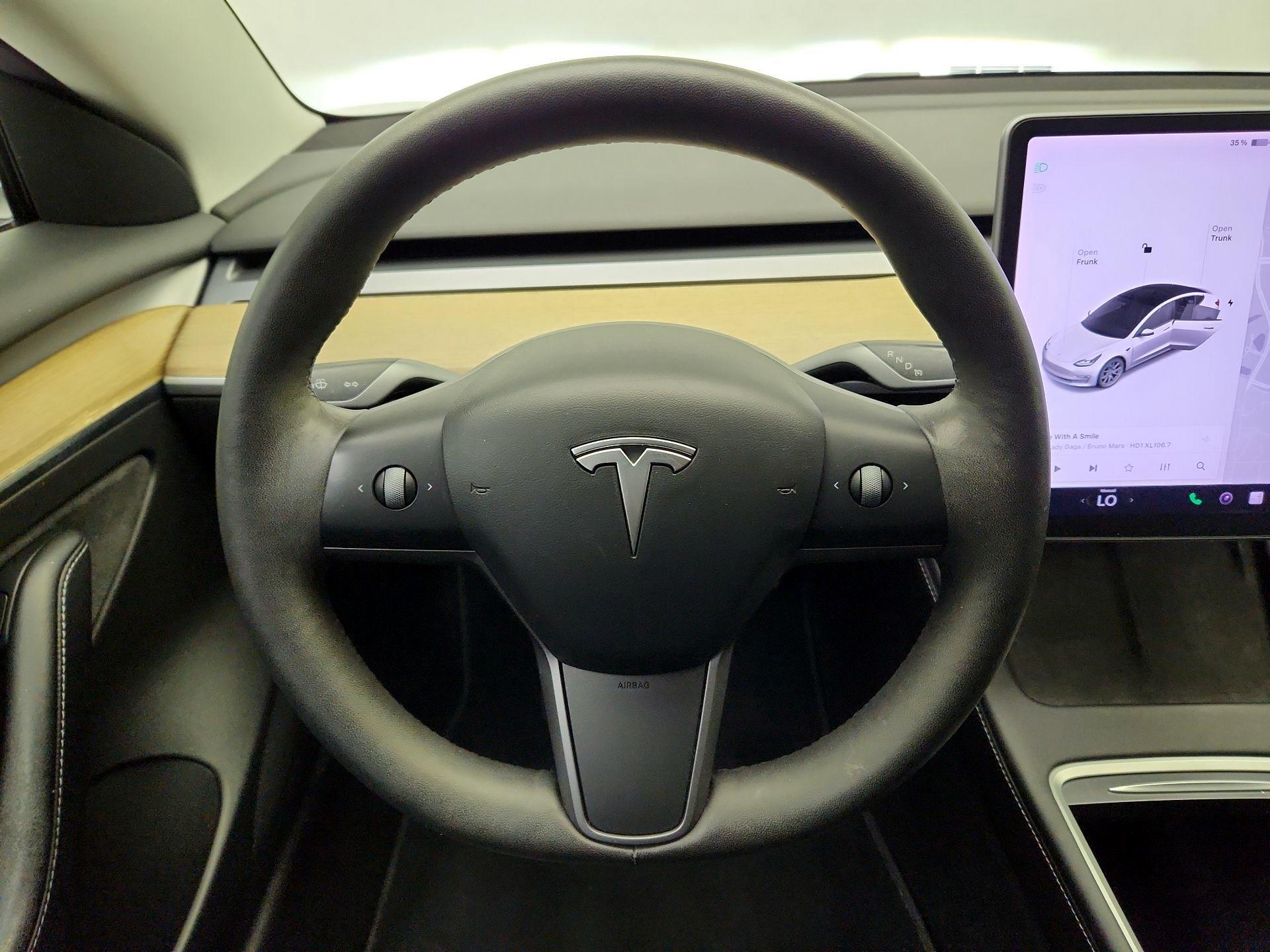 Thumbnail: 2021 Tesla Model 3 - 10