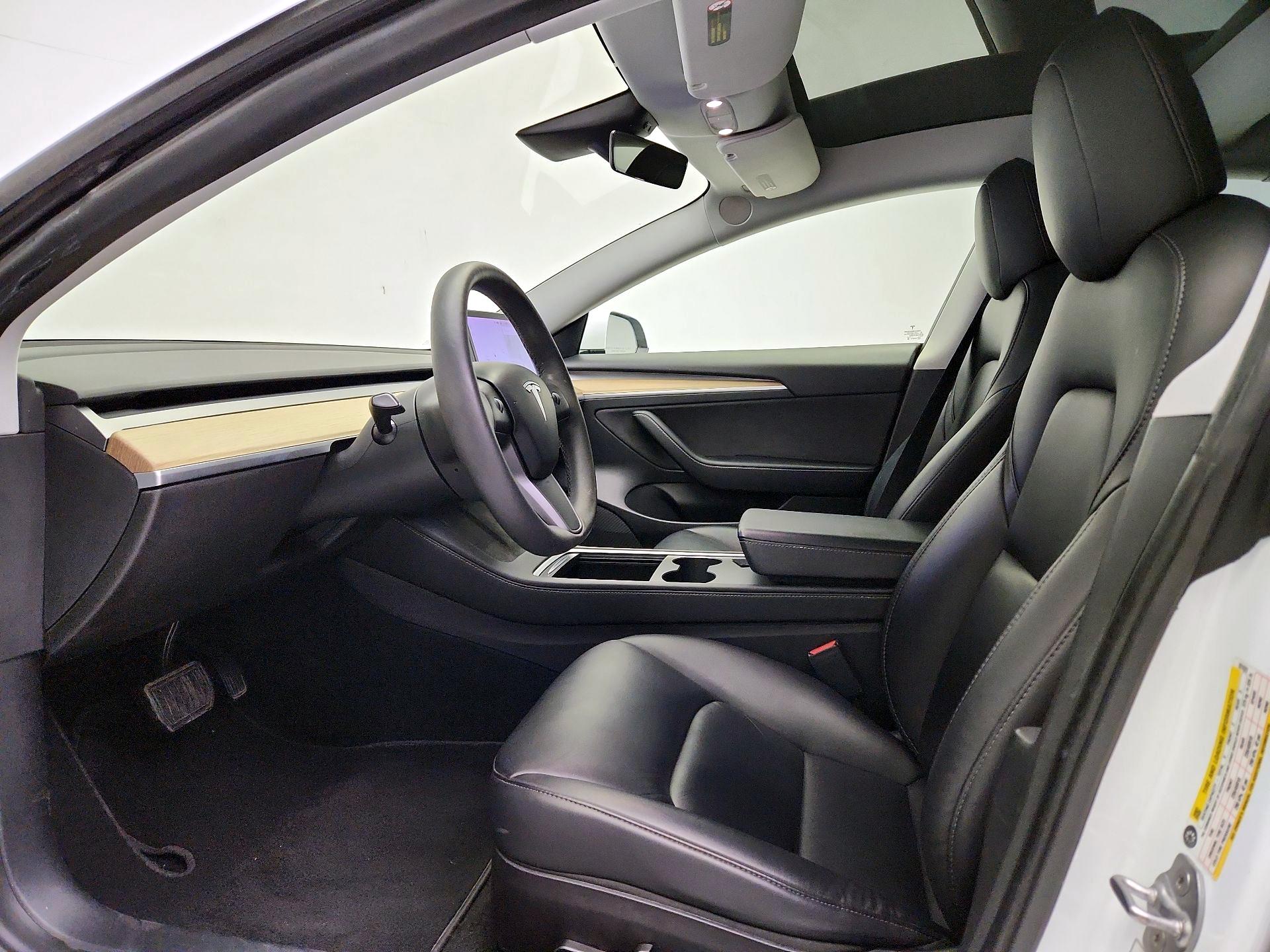 Thumbnail: 2021 Tesla Model 3 - 11