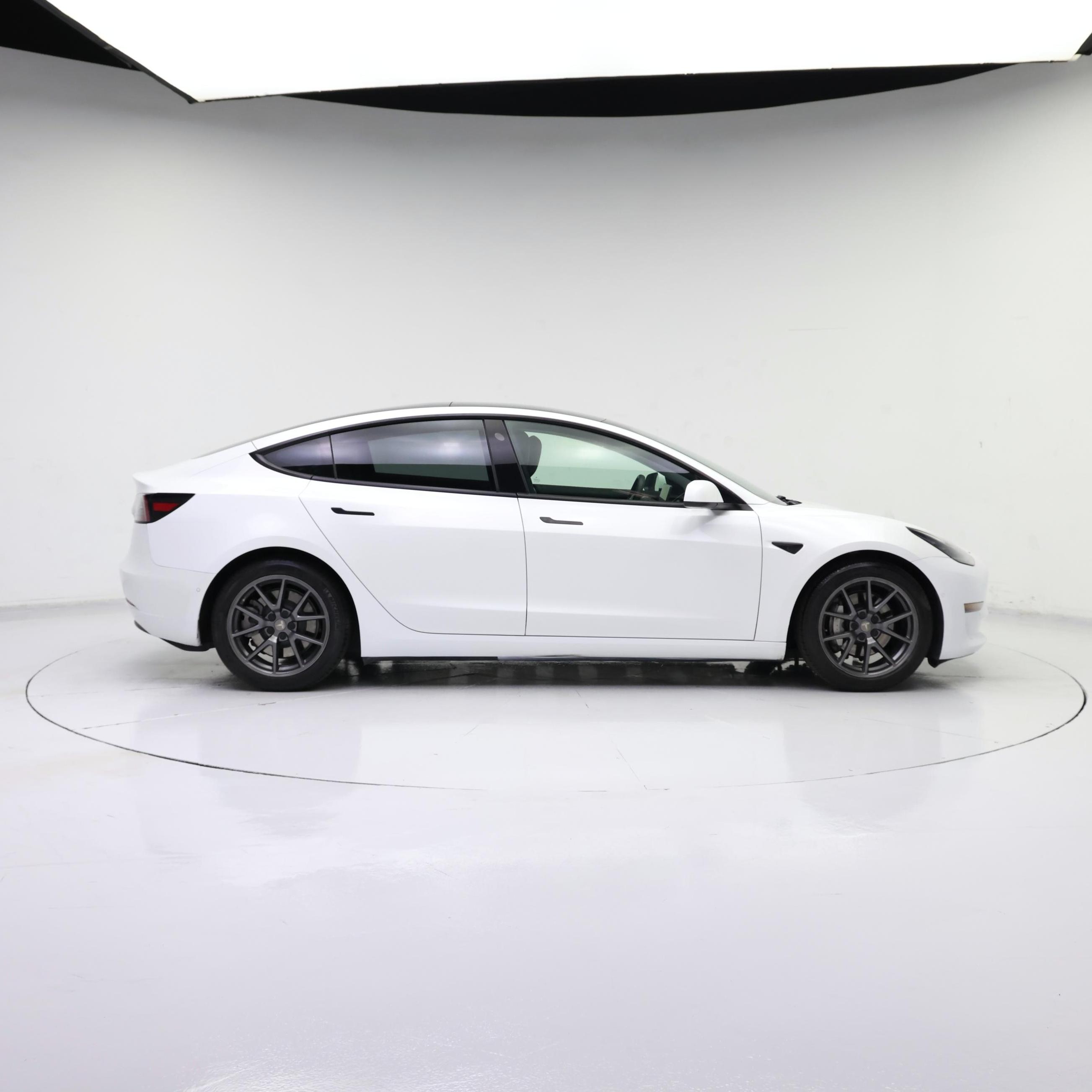 Thumbnail: 2021 Tesla Model 3 - 7