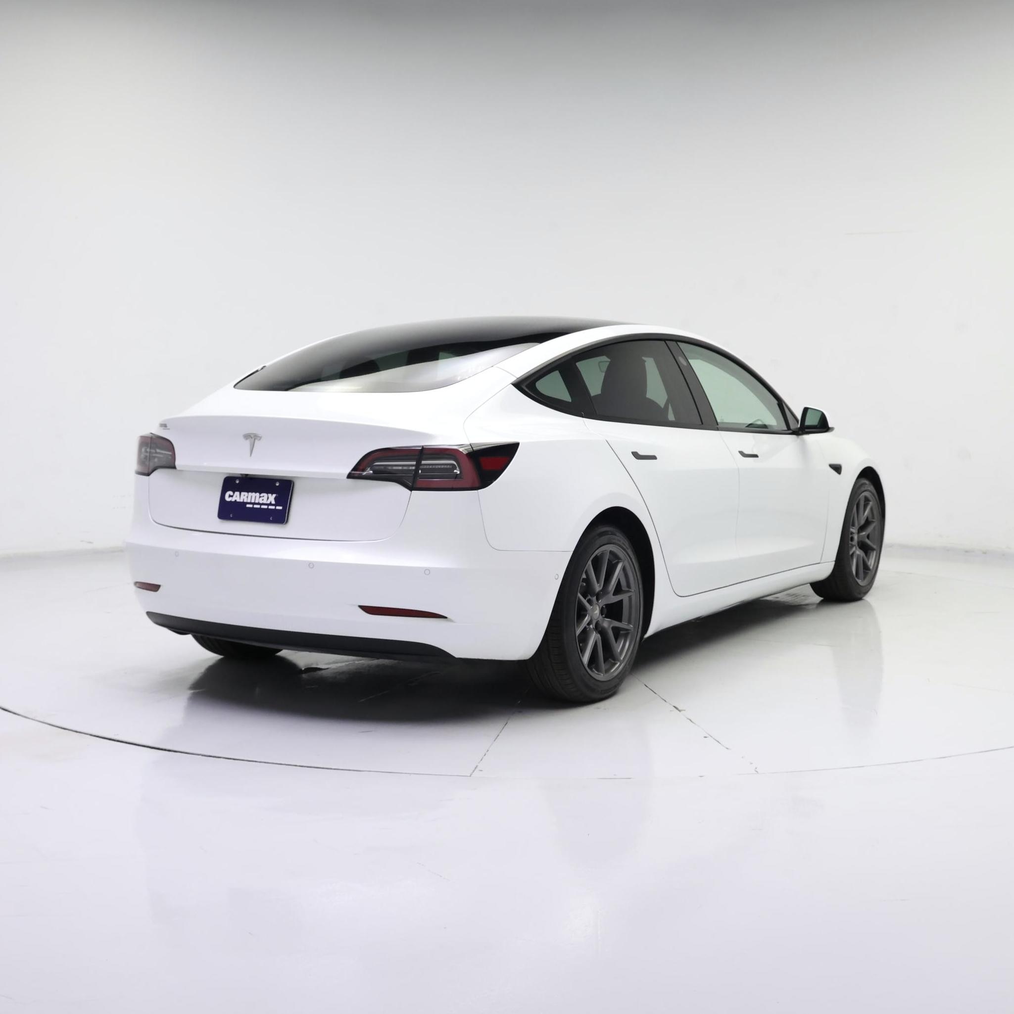 Thumbnail: 2021 Tesla Model 3 - 8