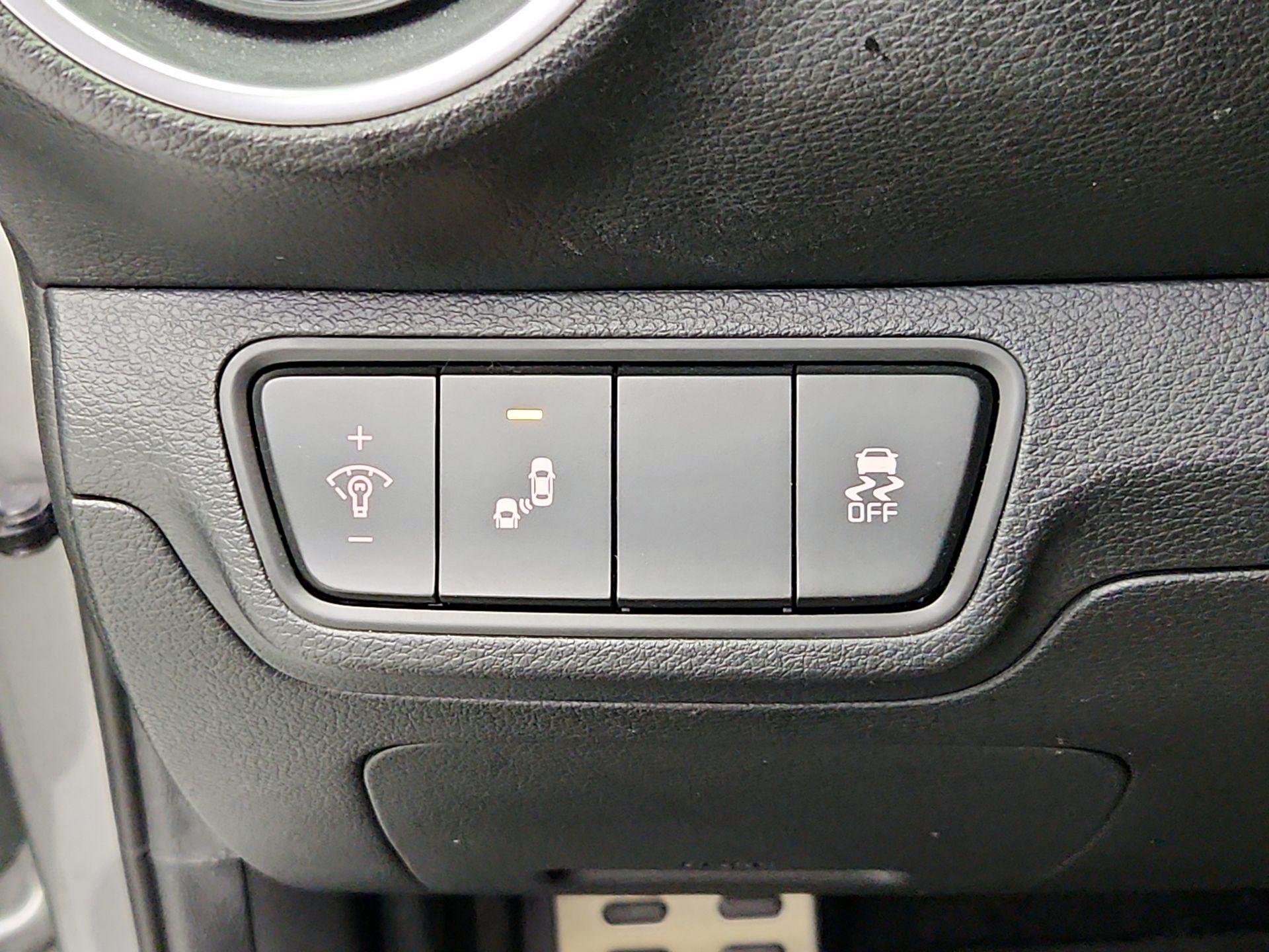 Thumbnail: 2023 Kia Forte - 13