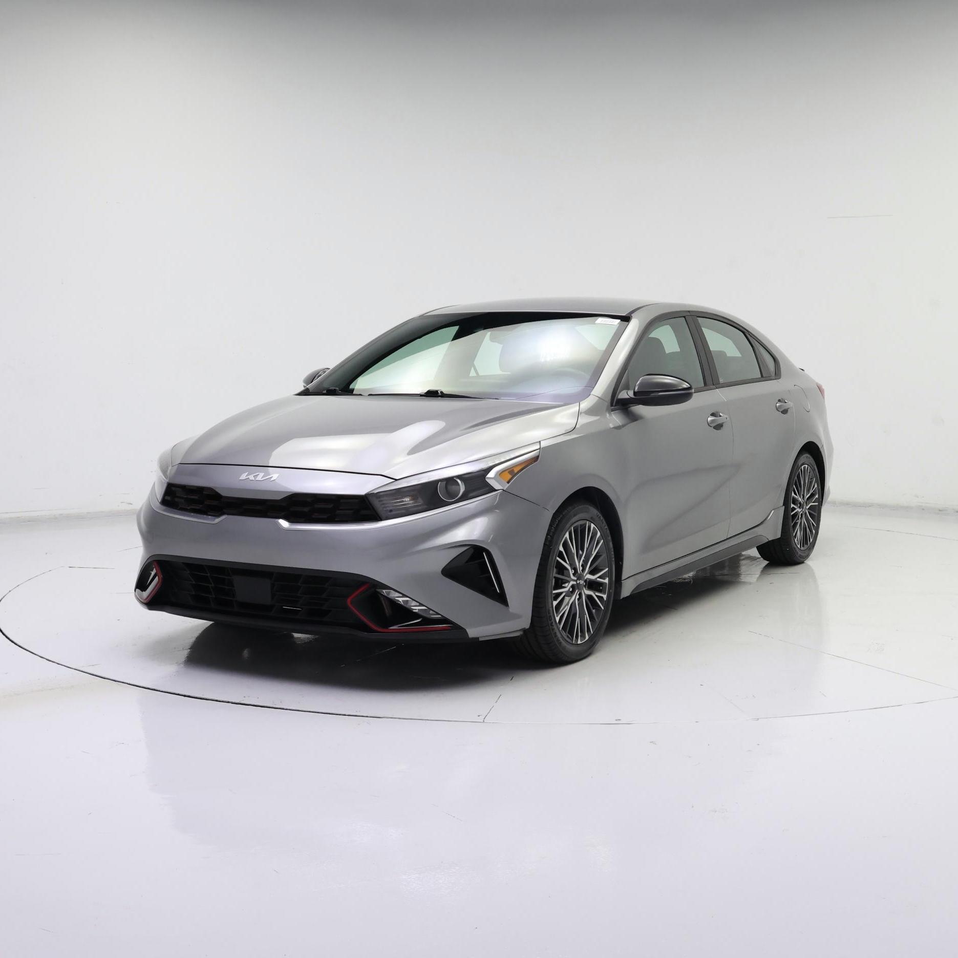 Thumbnail: 2023 Kia Forte - 4