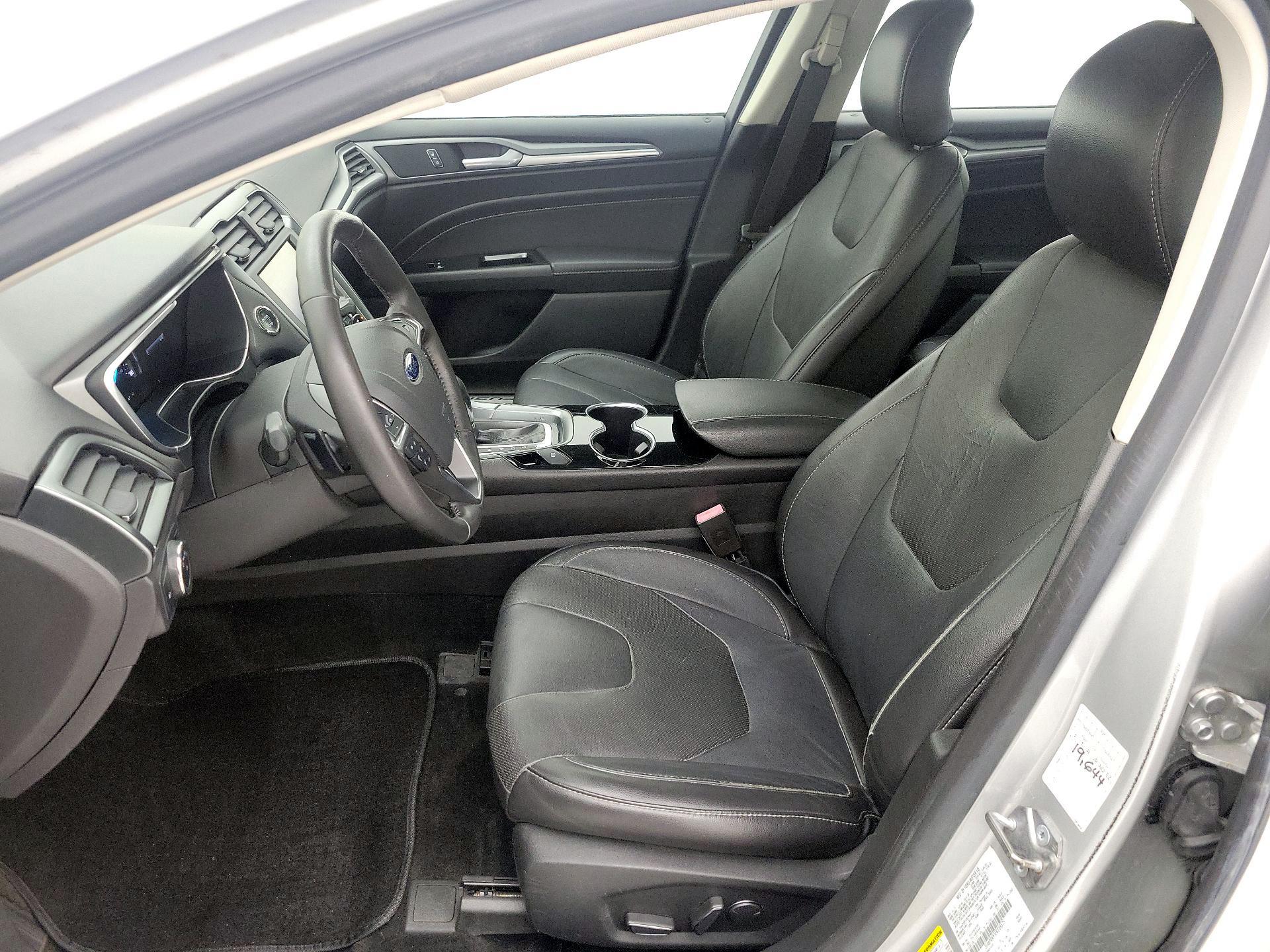 Thumbnail: 2015 Ford Fusion - 11