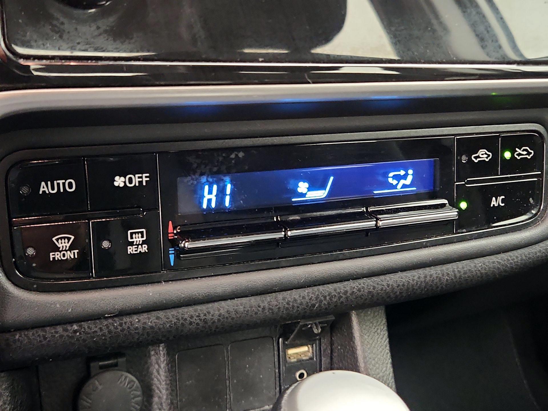 Thumbnail: 2019 Toyota Corolla - 16