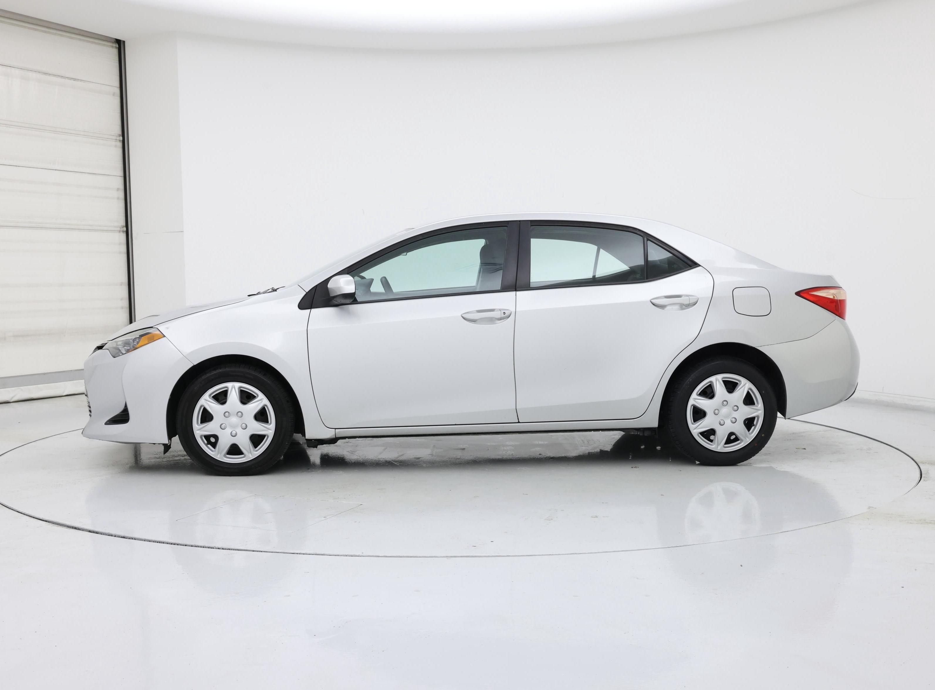 Thumbnail: 2019 Toyota Corolla - 3