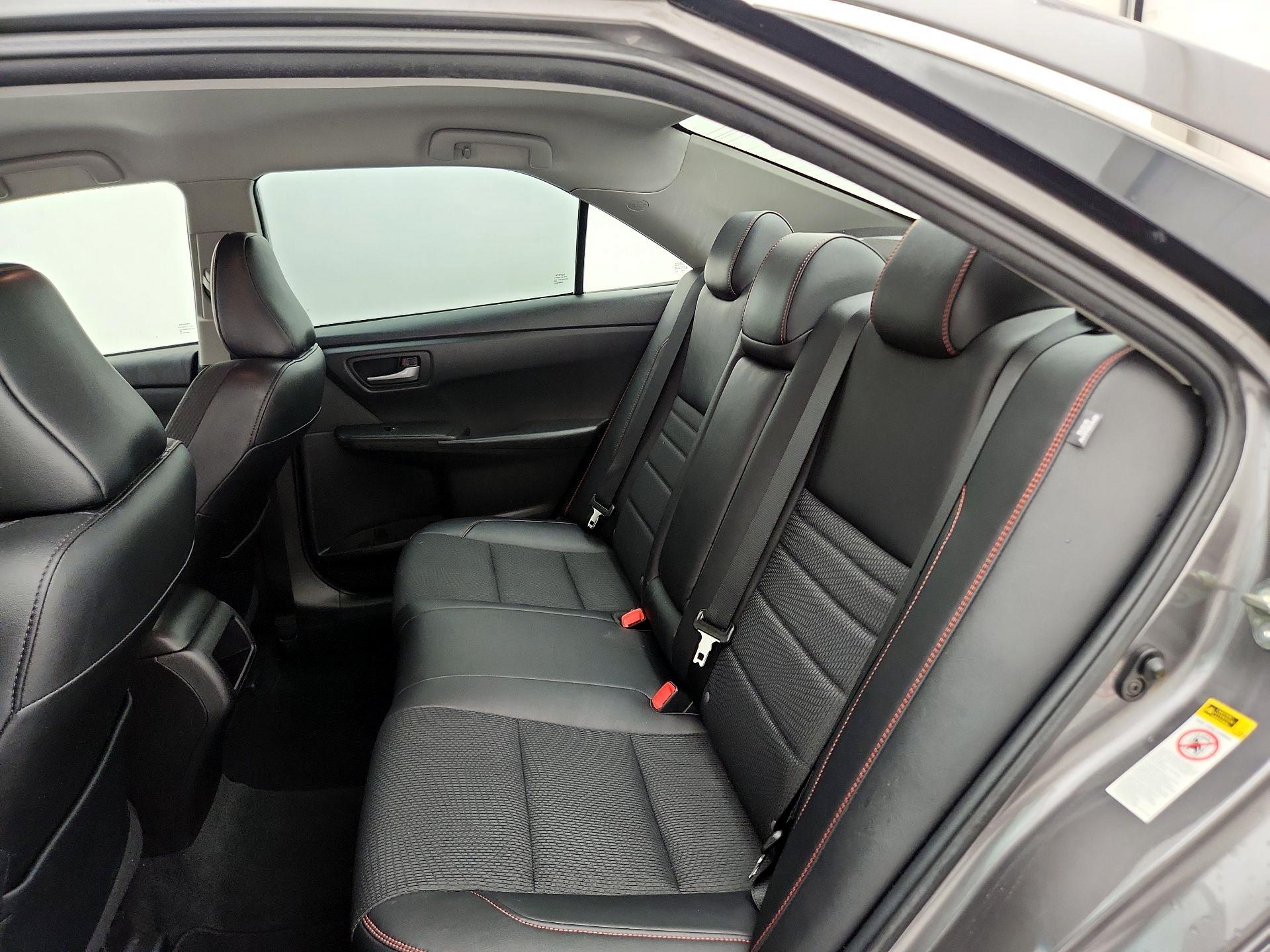 Thumbnail: 2016 Toyota Camry - 19