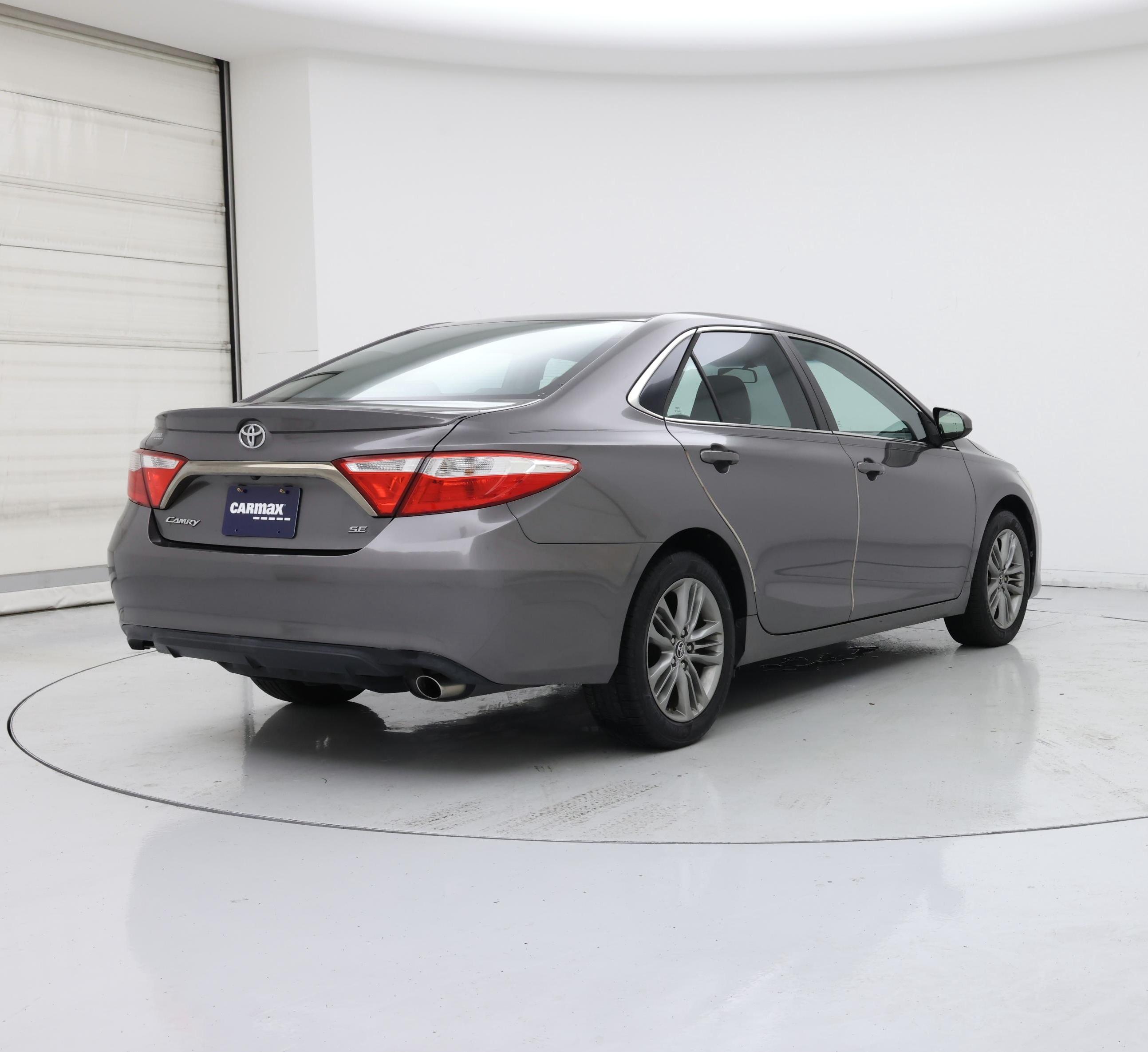 Thumbnail: 2016 Toyota Camry - 8