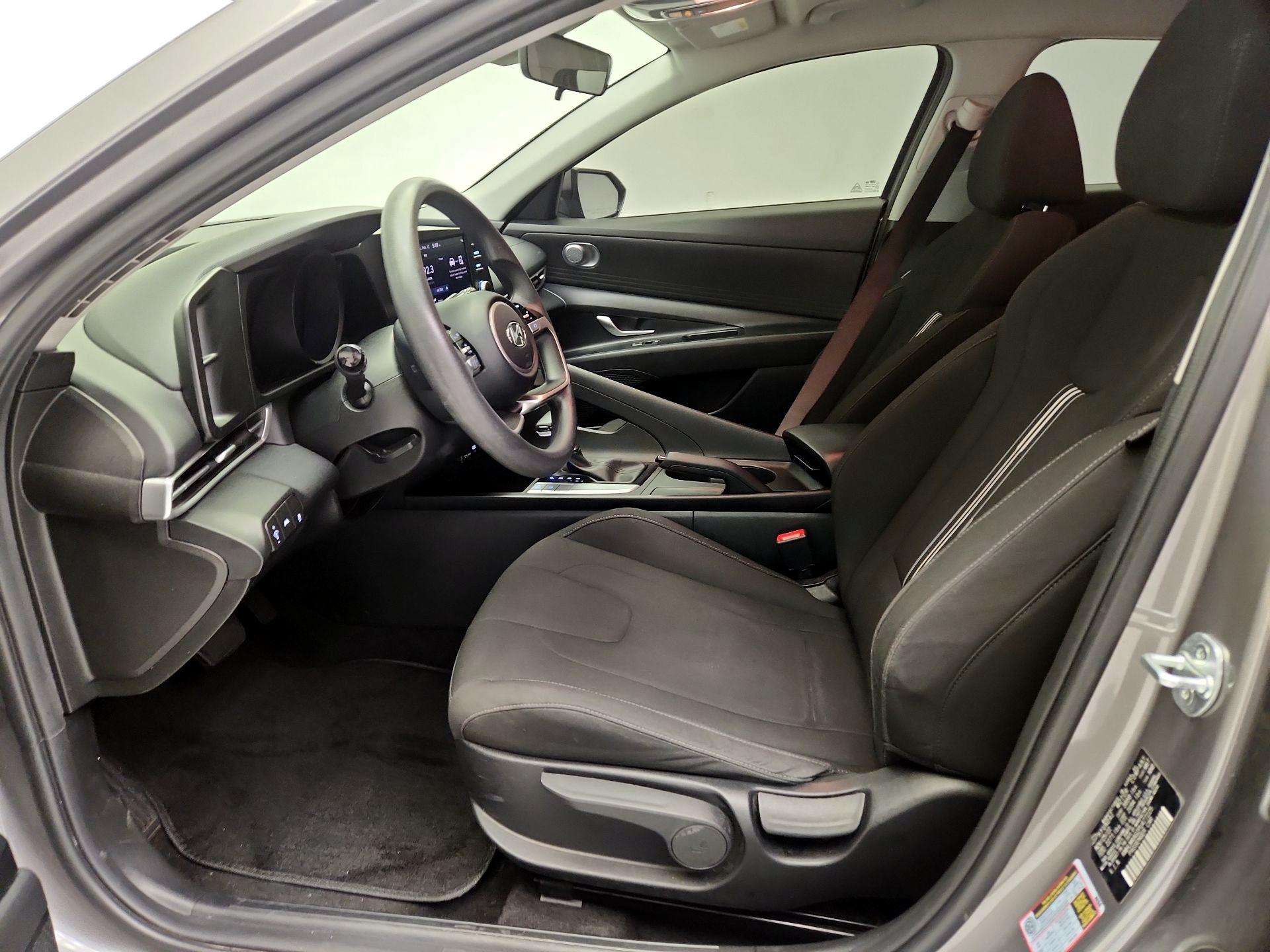 Thumbnail: 2023 Hyundai Elantra - 11