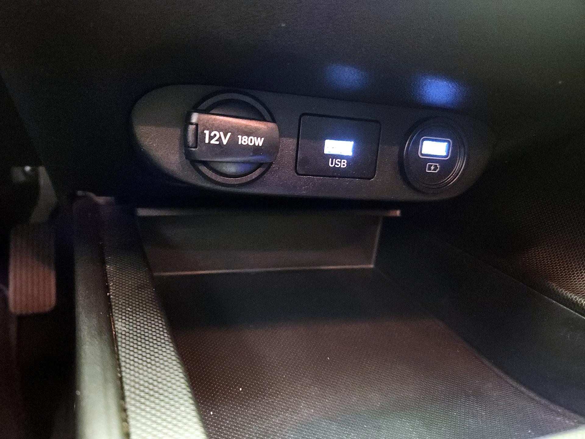 Thumbnail: 2023 Hyundai Elantra - 18