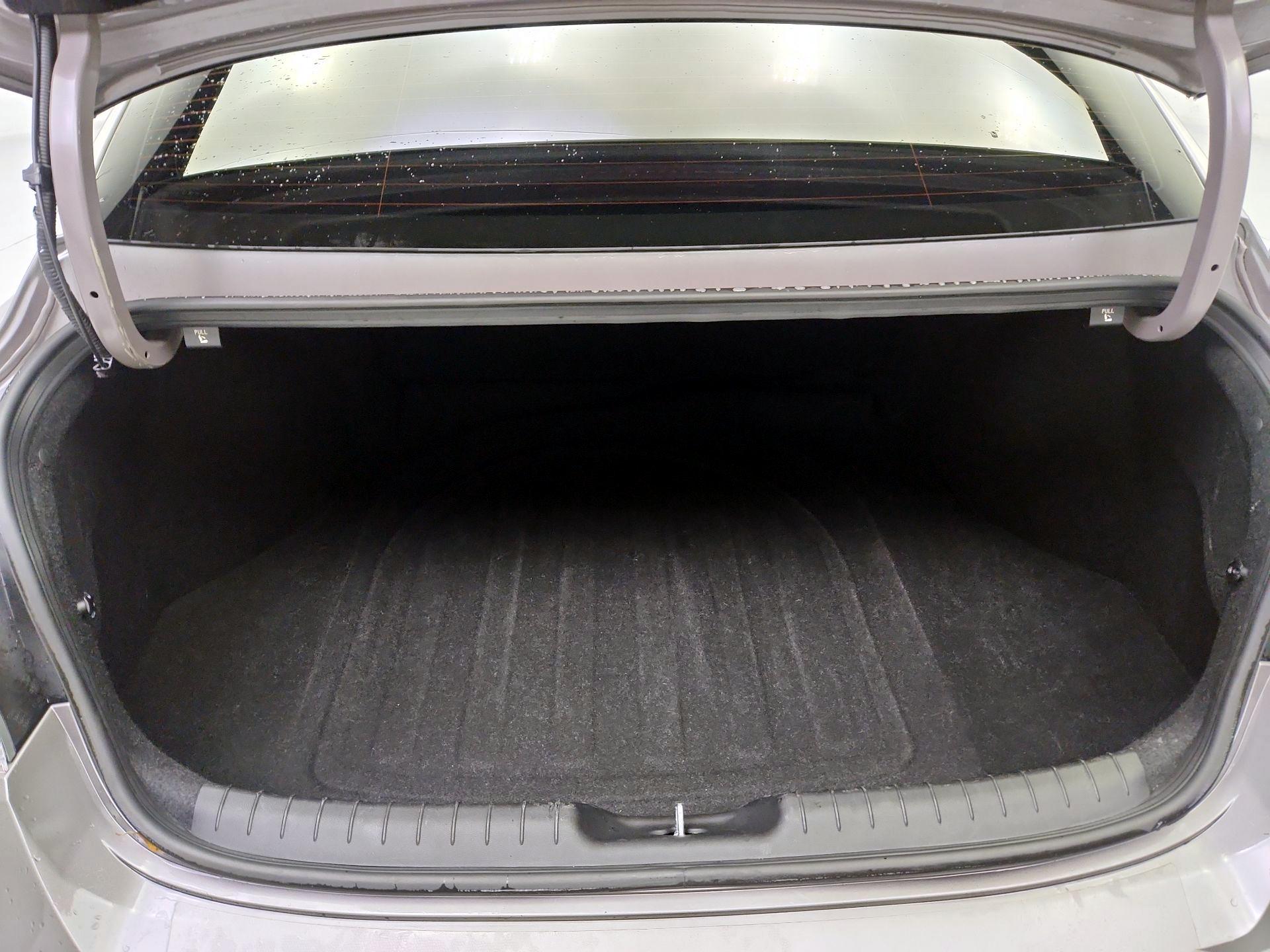 Thumbnail: 2023 Hyundai Elantra - 20