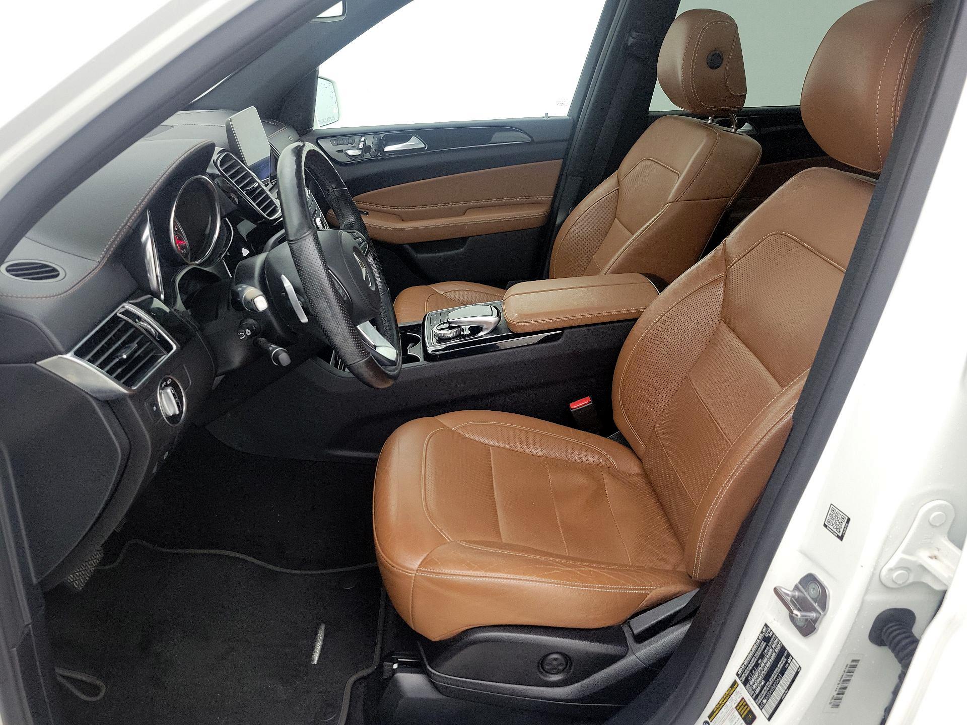 Thumbnail: 2019 Mercedes-Benz GLS - 11