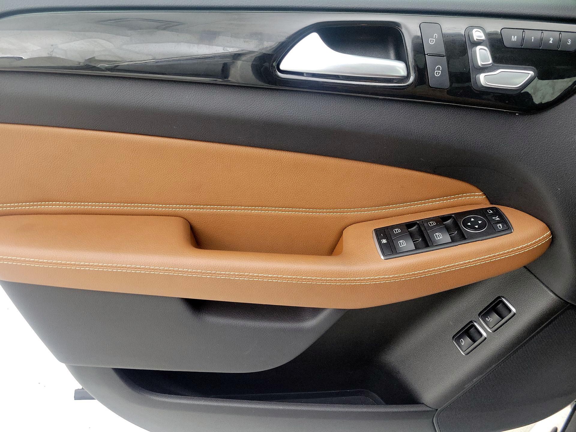 Thumbnail: 2019 Mercedes-Benz GLS - 12