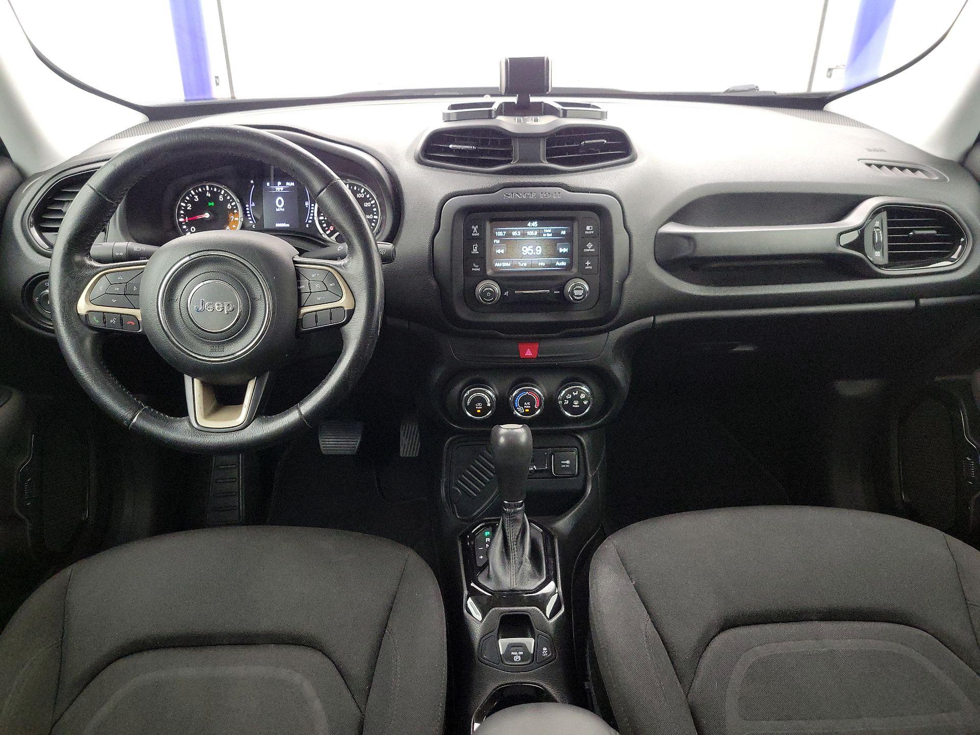 Thumbnail: 2017 Jeep Renegade - 9