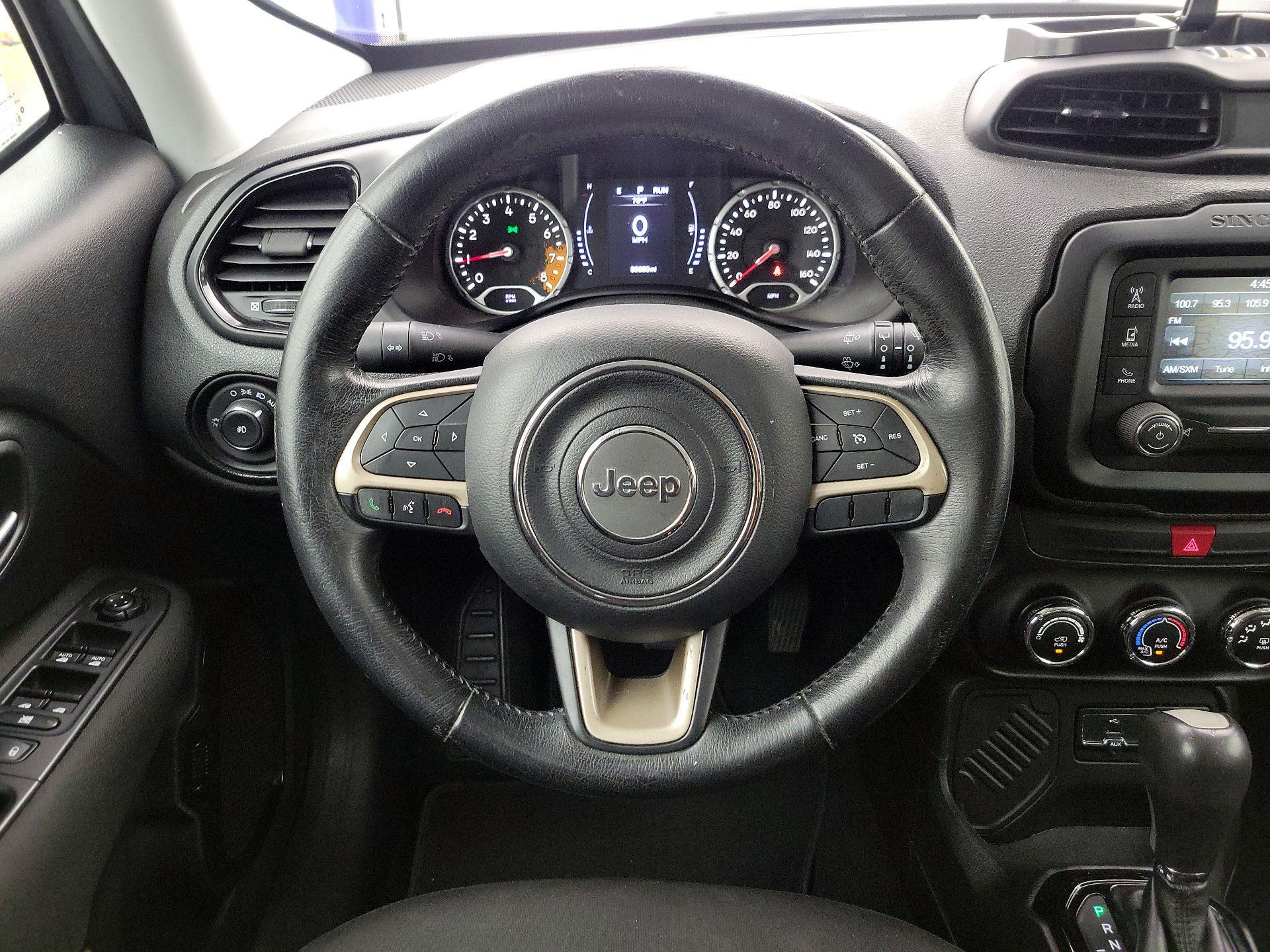 Thumbnail: 2017 Jeep Renegade - 10