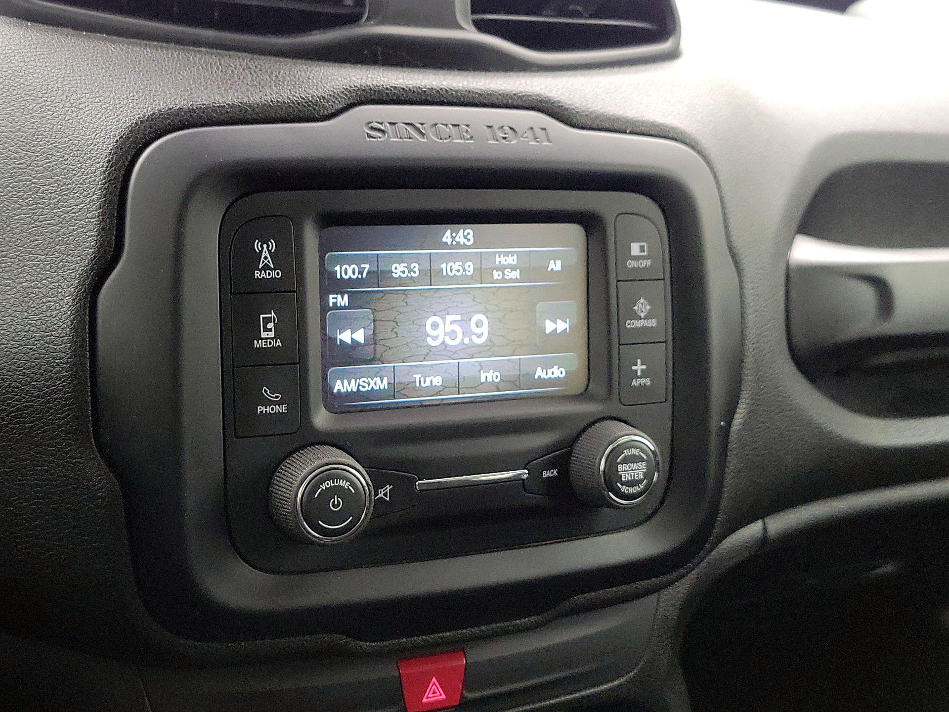 Thumbnail: 2017 Jeep Renegade - 15