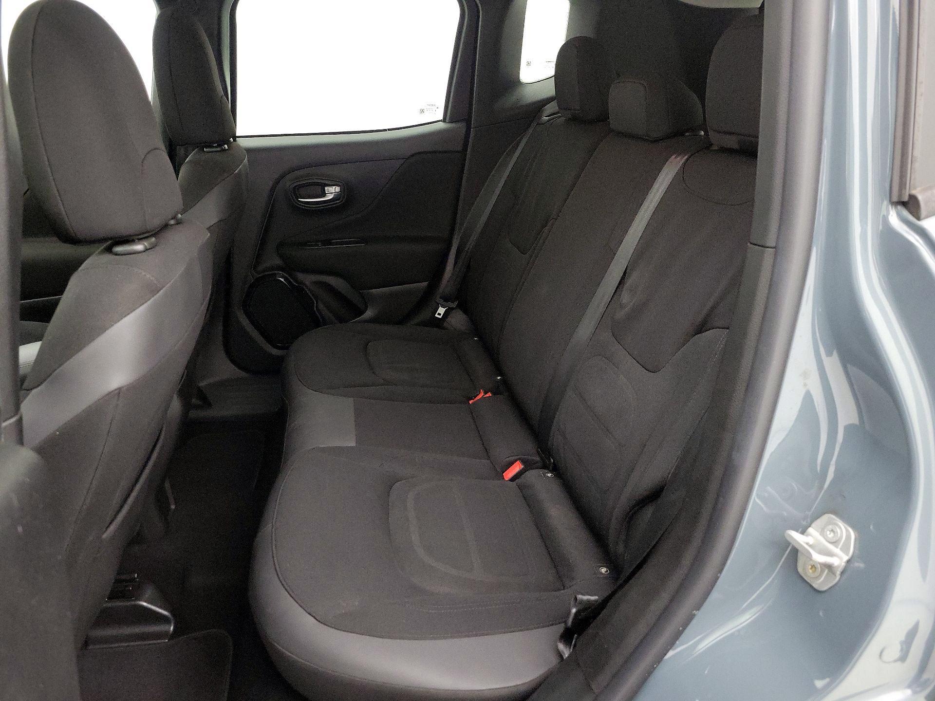 Thumbnail: 2017 Jeep Renegade - 19