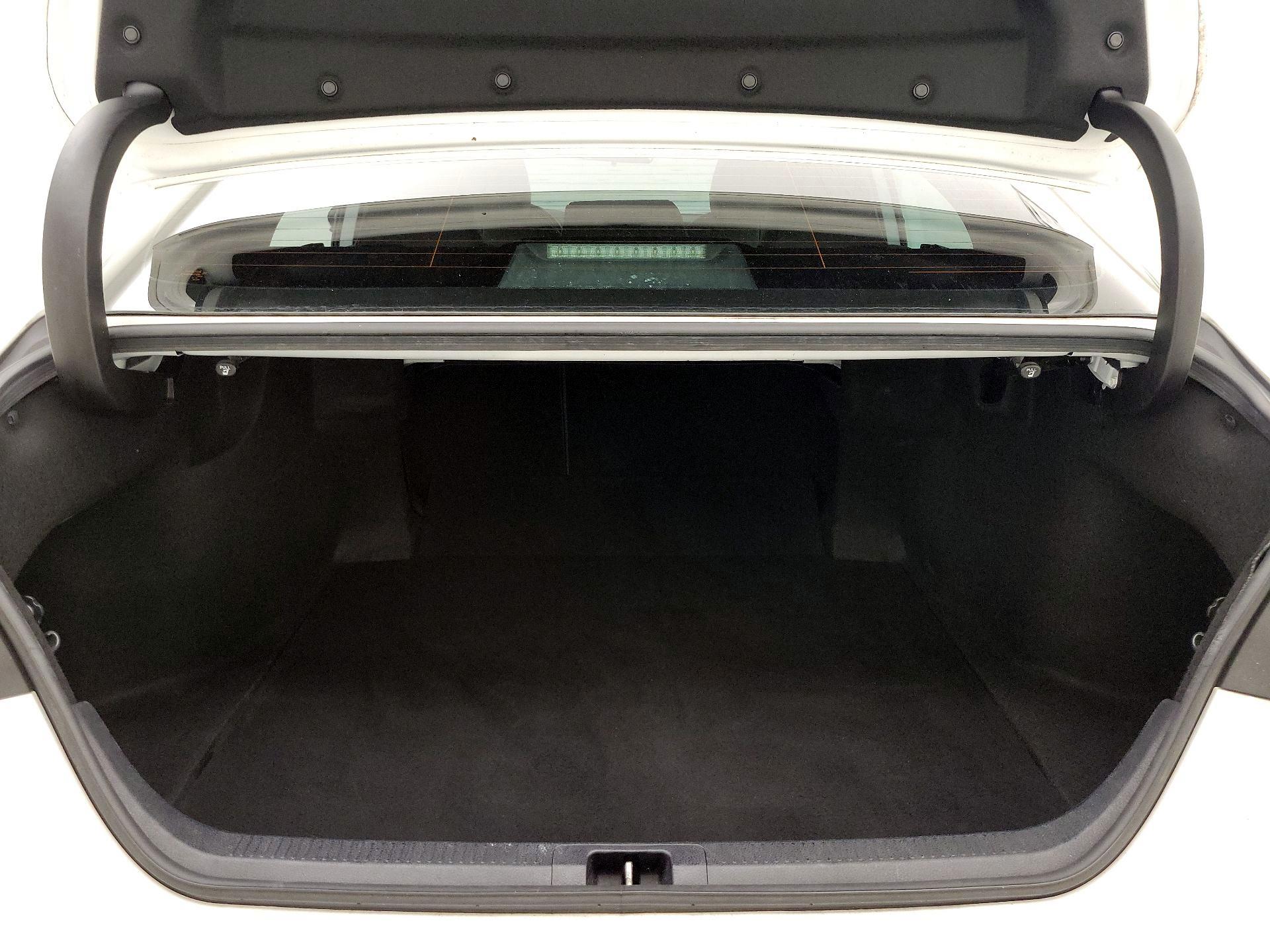 Thumbnail: 2020 Toyota Camry - 20