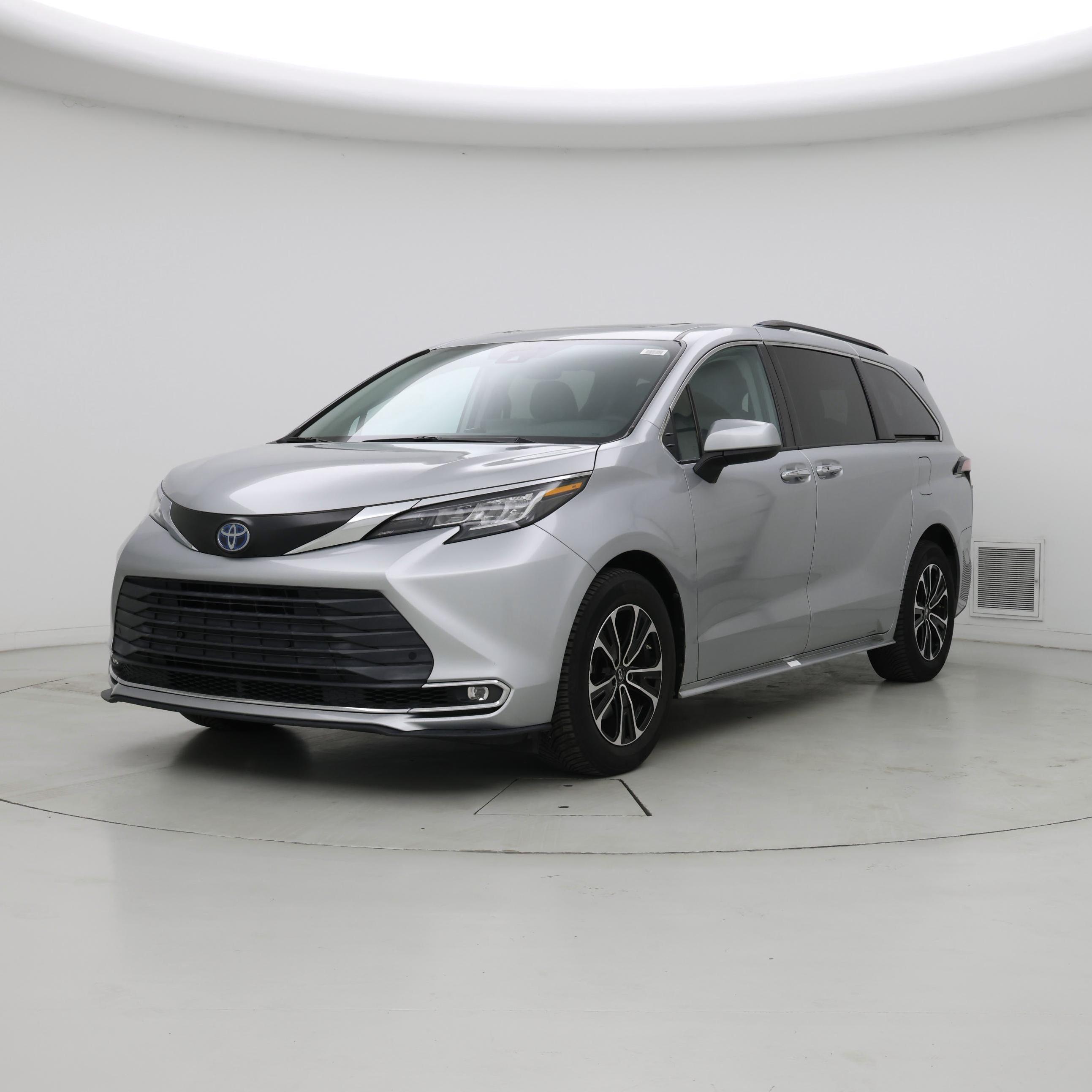 Thumbnail: 2021 Toyota Sienna - 4